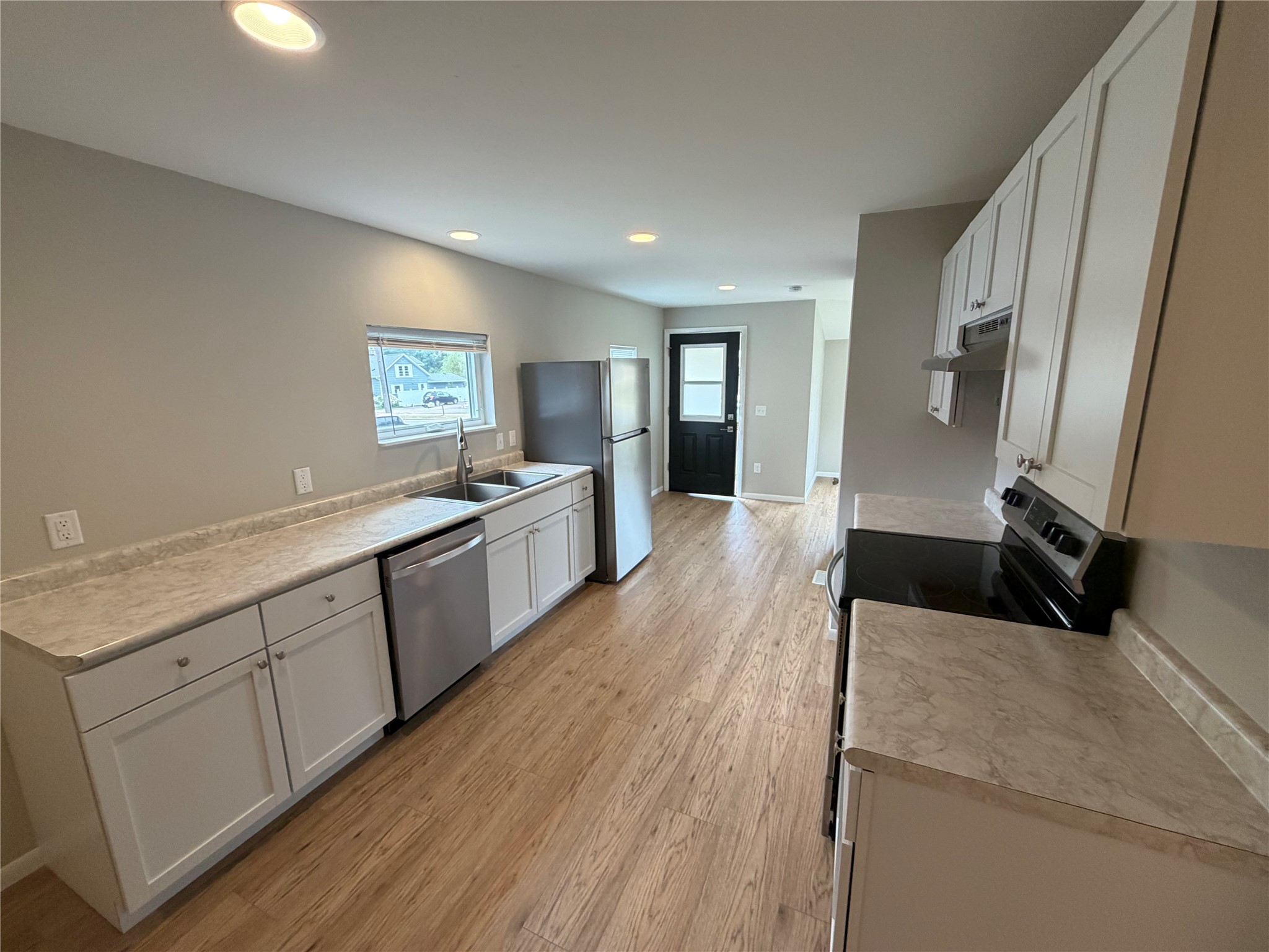 1740 3rd Avenue Property Photo 7