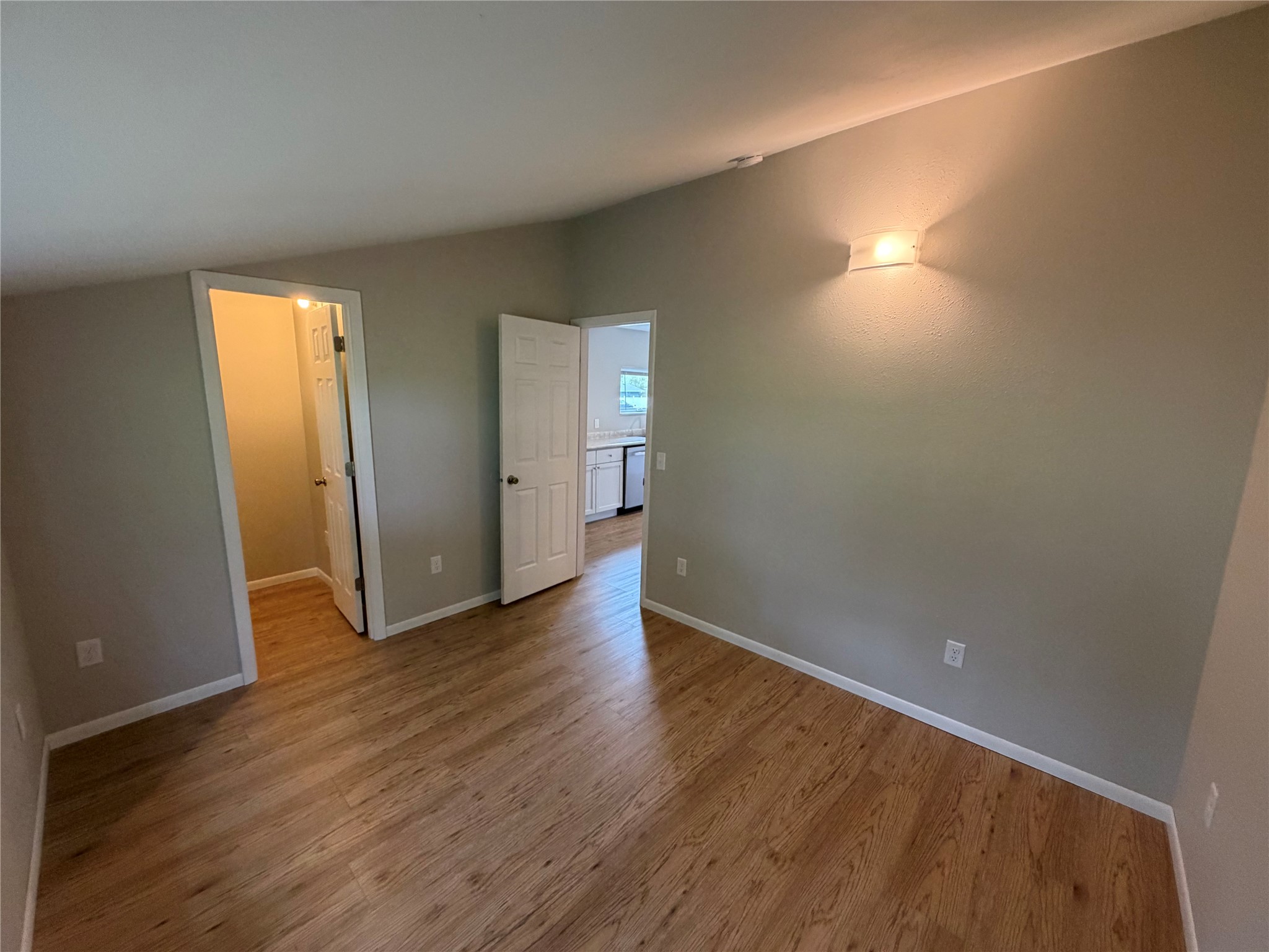 1740 3rd Avenue Property Photo 10