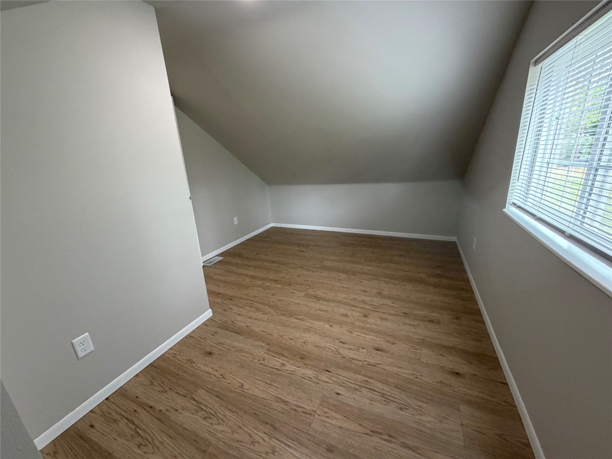1740 3rd Avenue Property Photo 16