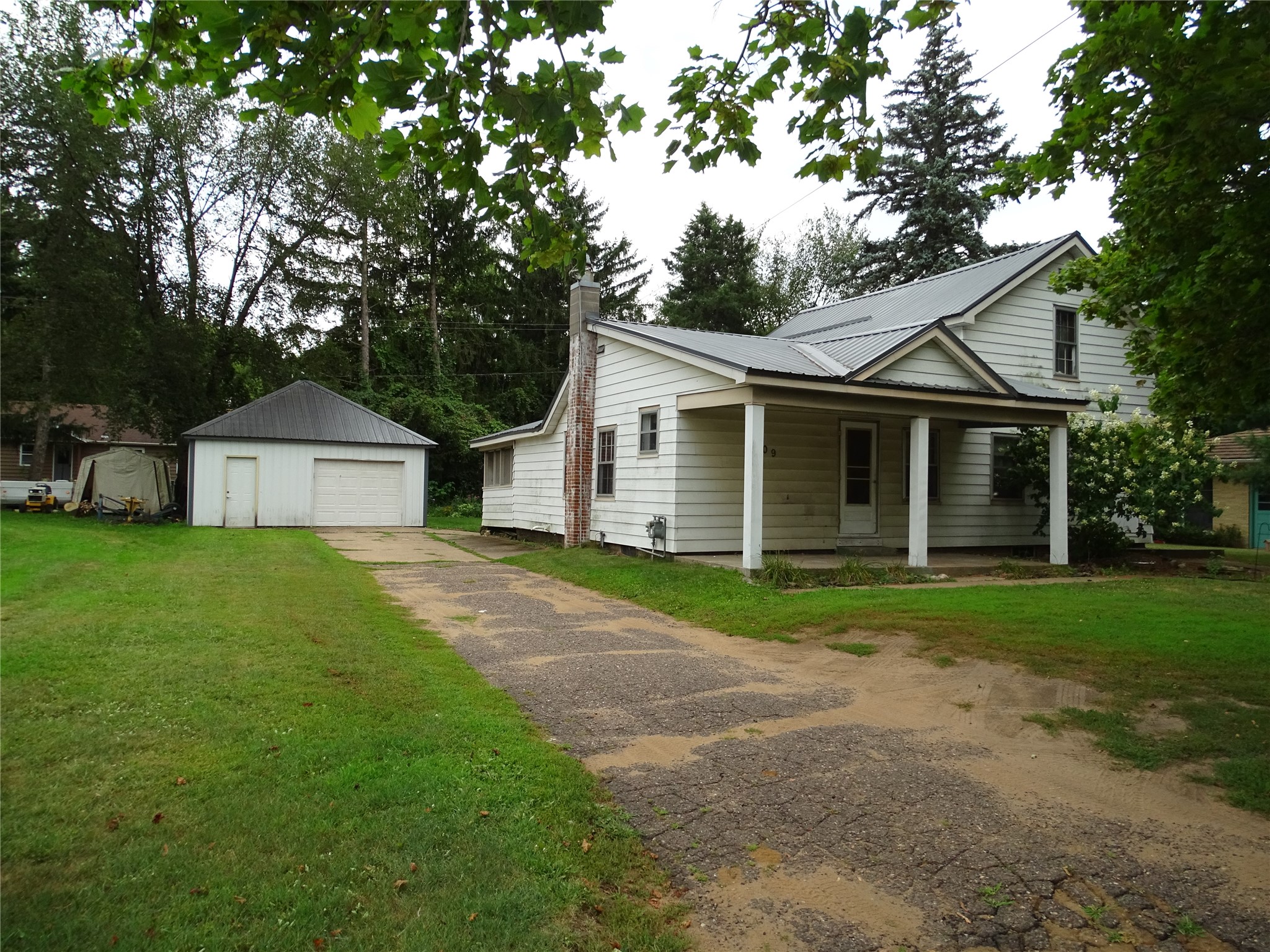 1209 E Prospect Street Property Photo 1