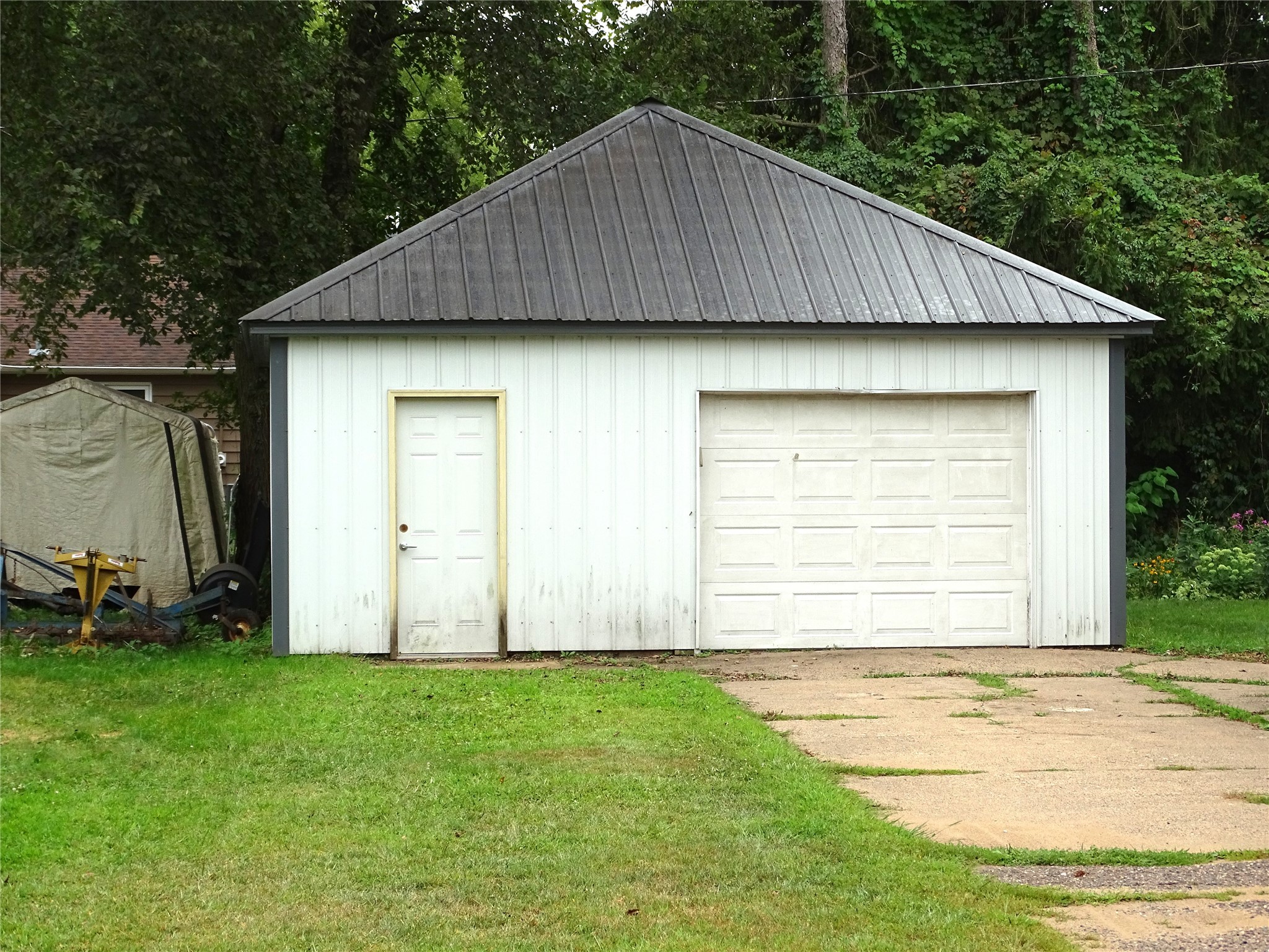 1209 E Prospect Street Property Photo 2