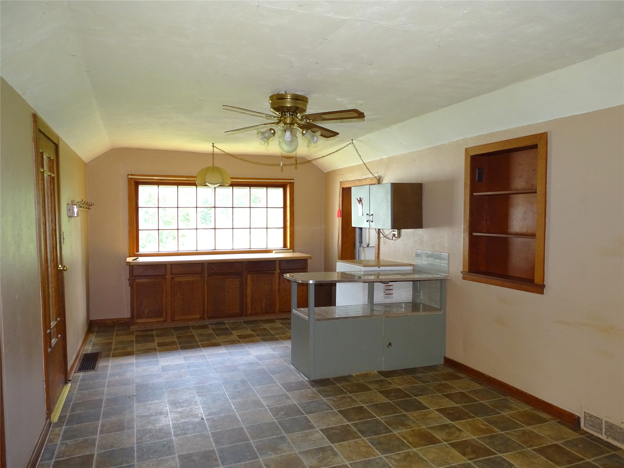 1209 E Prospect Street Property Photo 8