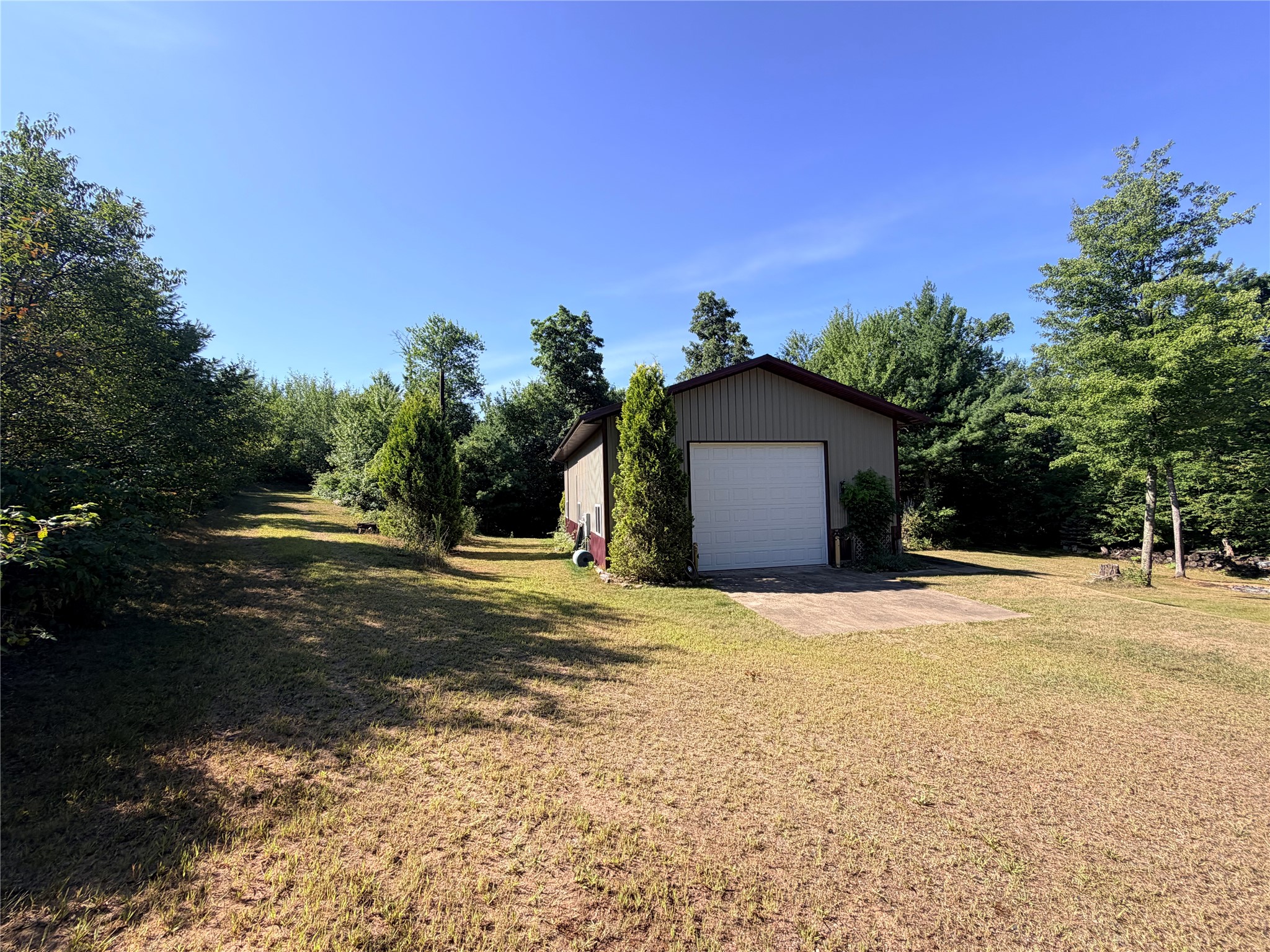 2474 11th Avenue Property Photo 3