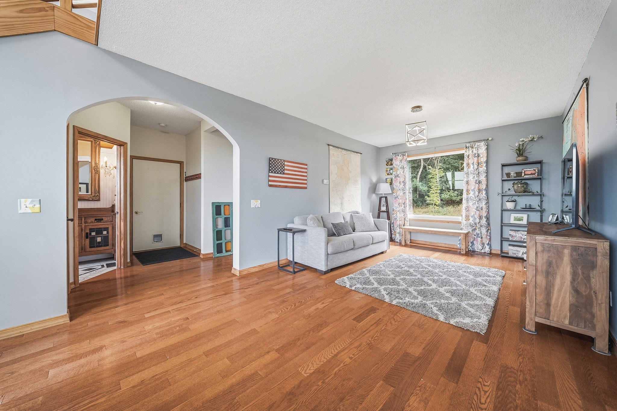 209 3rd Street Property Photo 3