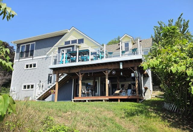209 3rd Street Property Photo 7