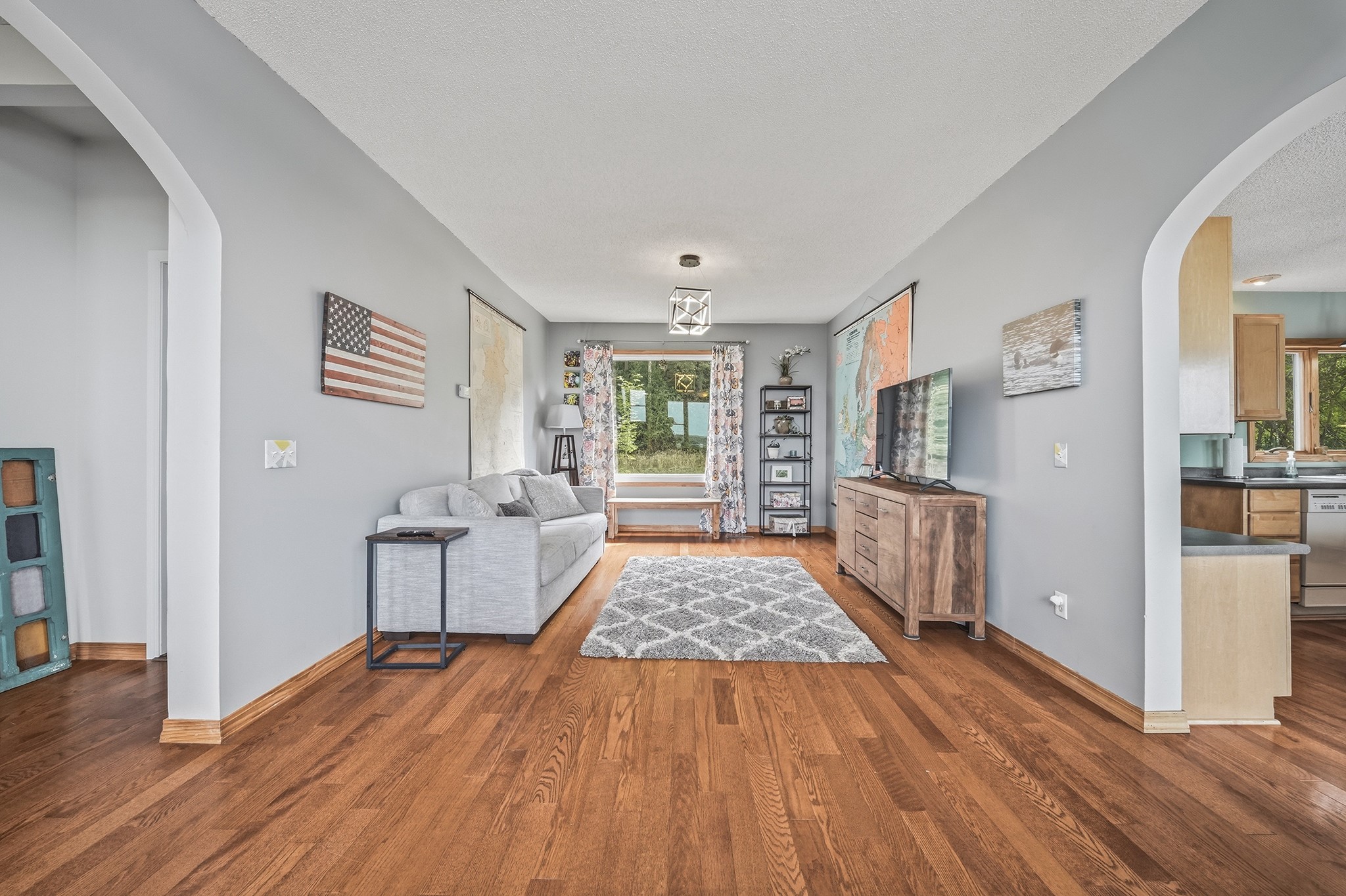 209 3rd Street Property Photo 10