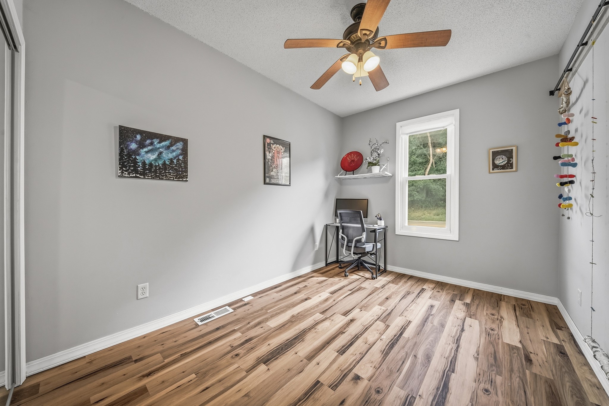 209 3rd Street Property Photo 11