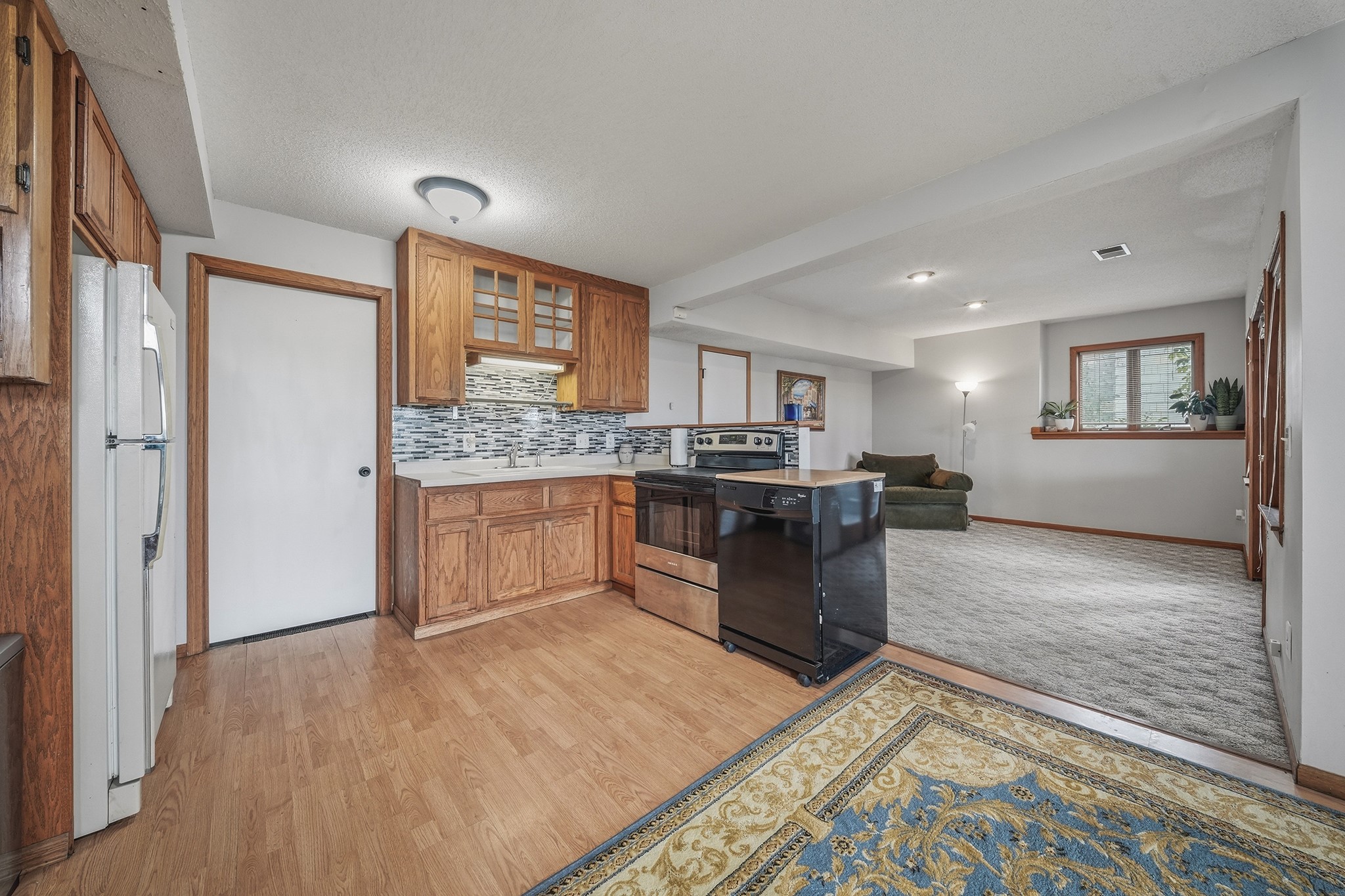 209 3rd Street Property Photo 31