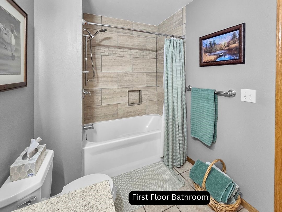 320 Driftwood Street Property Photo 16