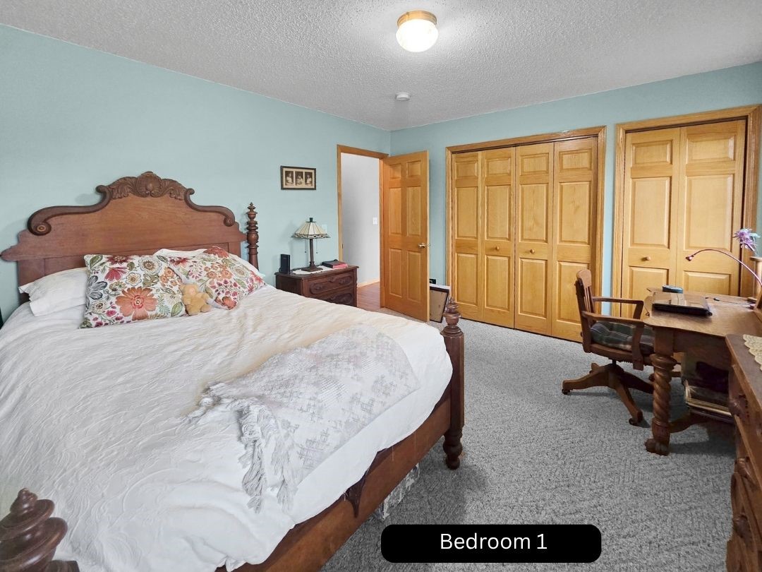 320 Driftwood Street Property Photo 18