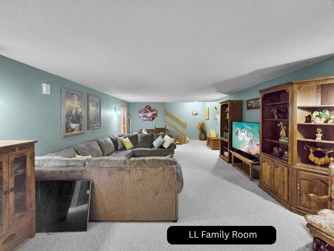 320 Driftwood Street Property Photo 26