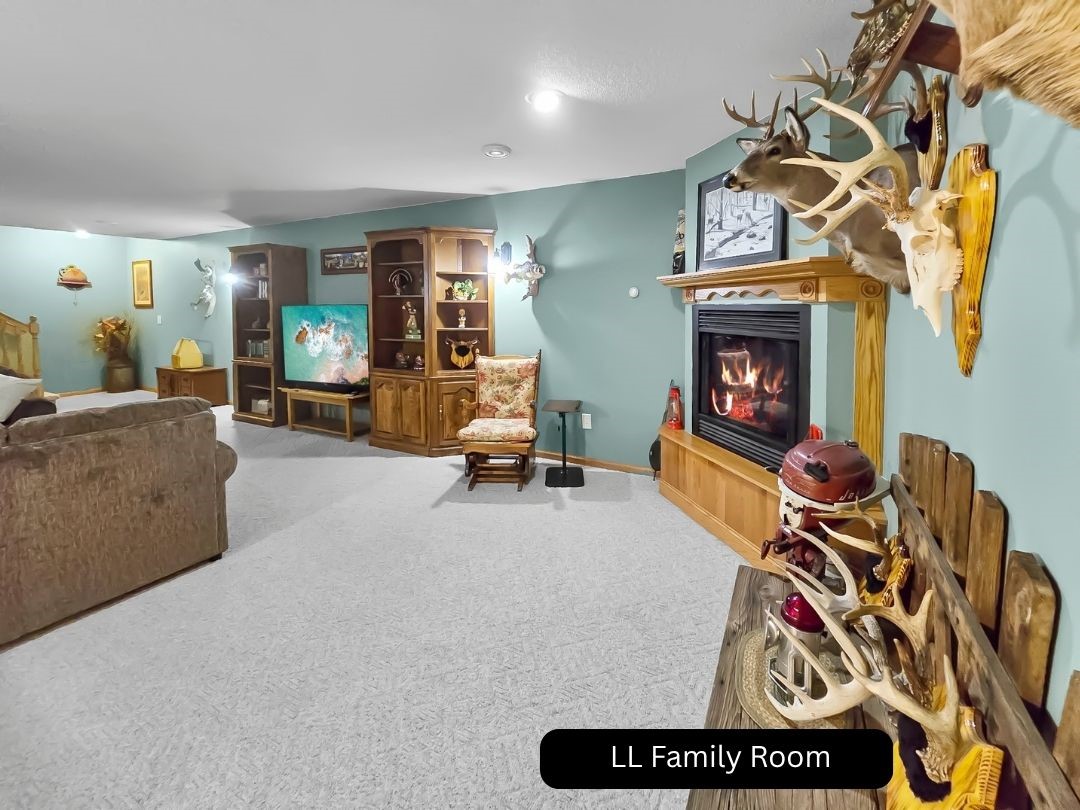 320 Driftwood Street Property Photo 28
