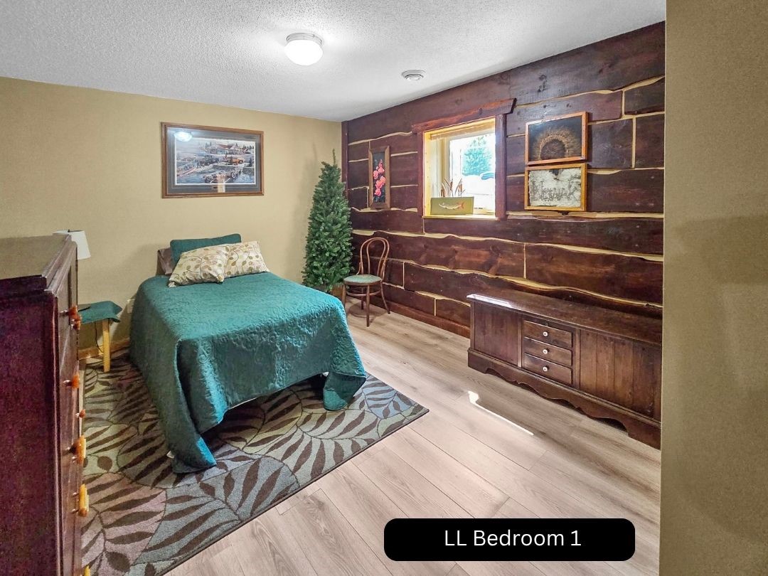 320 Driftwood Street Property Photo 29