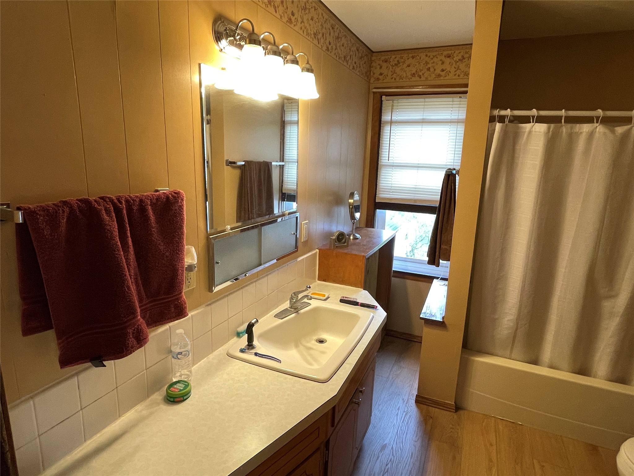 131 Lulu Avenue E Property Photo 29