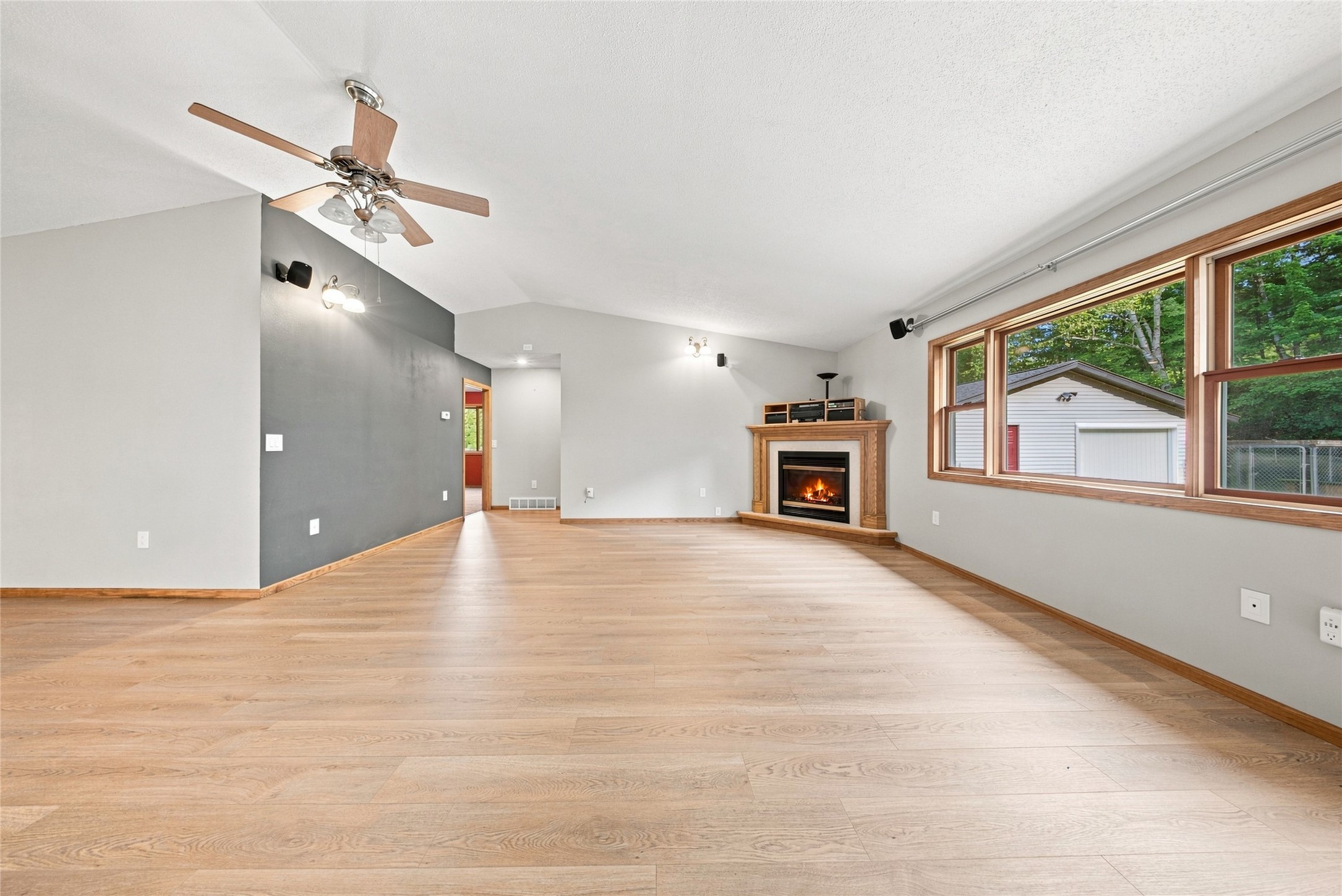 7375 S Lowes Creek Road Property Photo 12