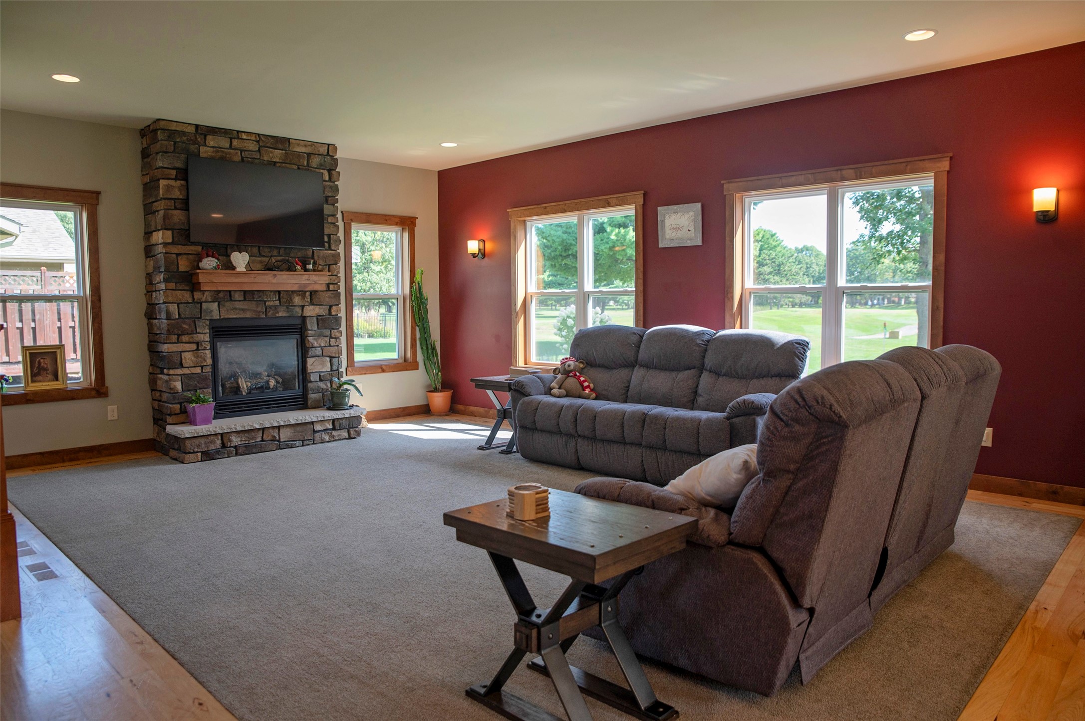 4823 Club House Lane Property Photo 10