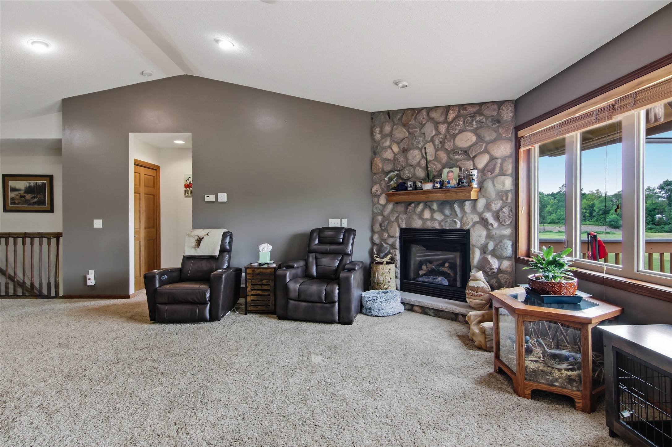 9852 162nd Street Property Photo 5