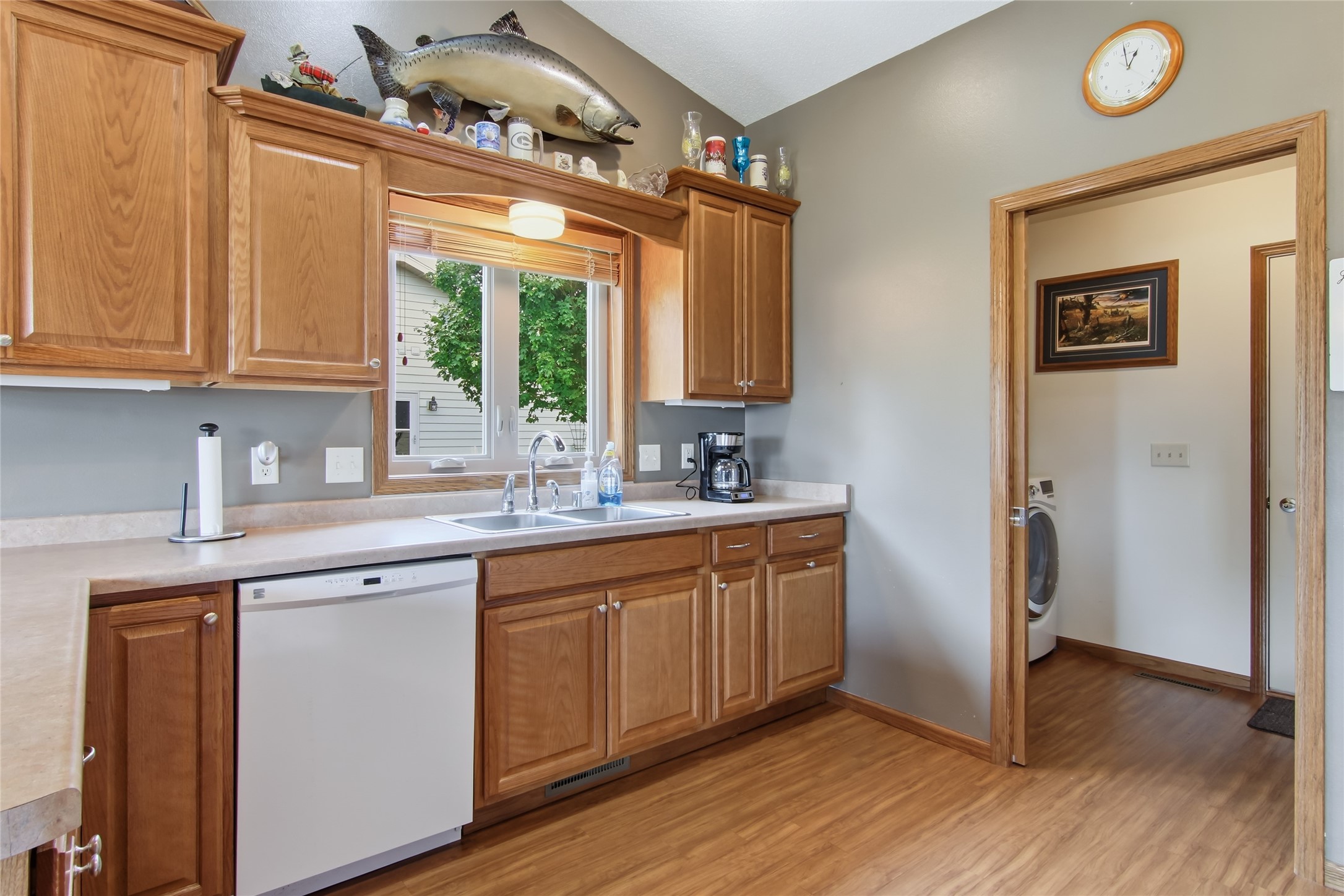 9852 162nd Street Property Photo 7