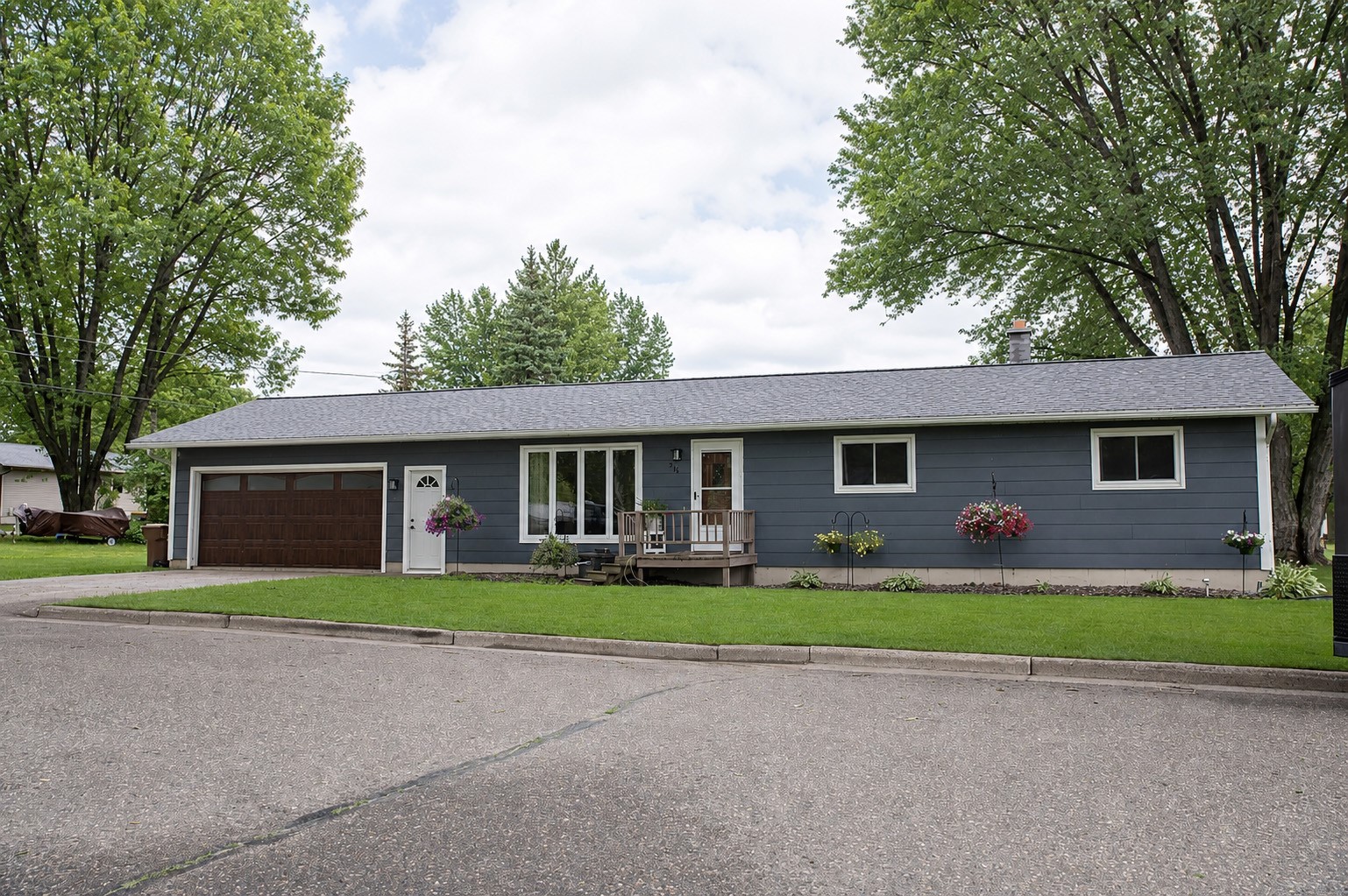 516 Priddy Street Property Photo 1