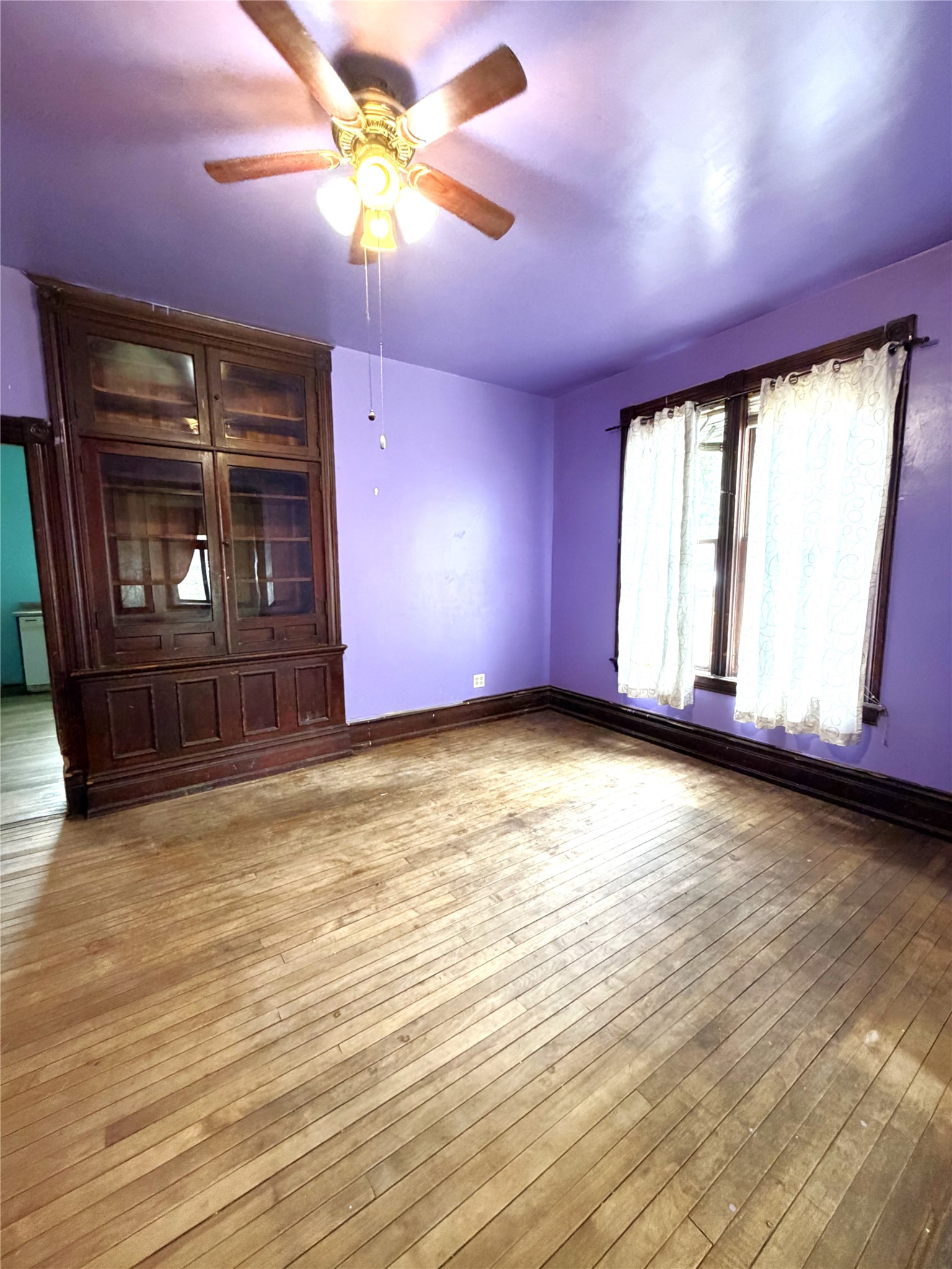 W11463 Halstead Street Property Photo 10