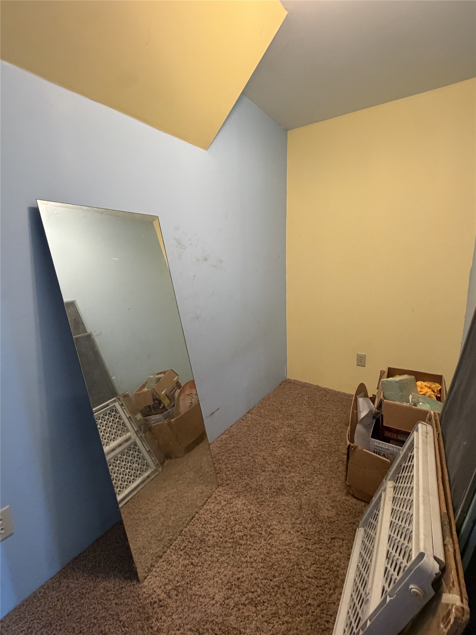 W11463 Halstead Street Property Photo 20