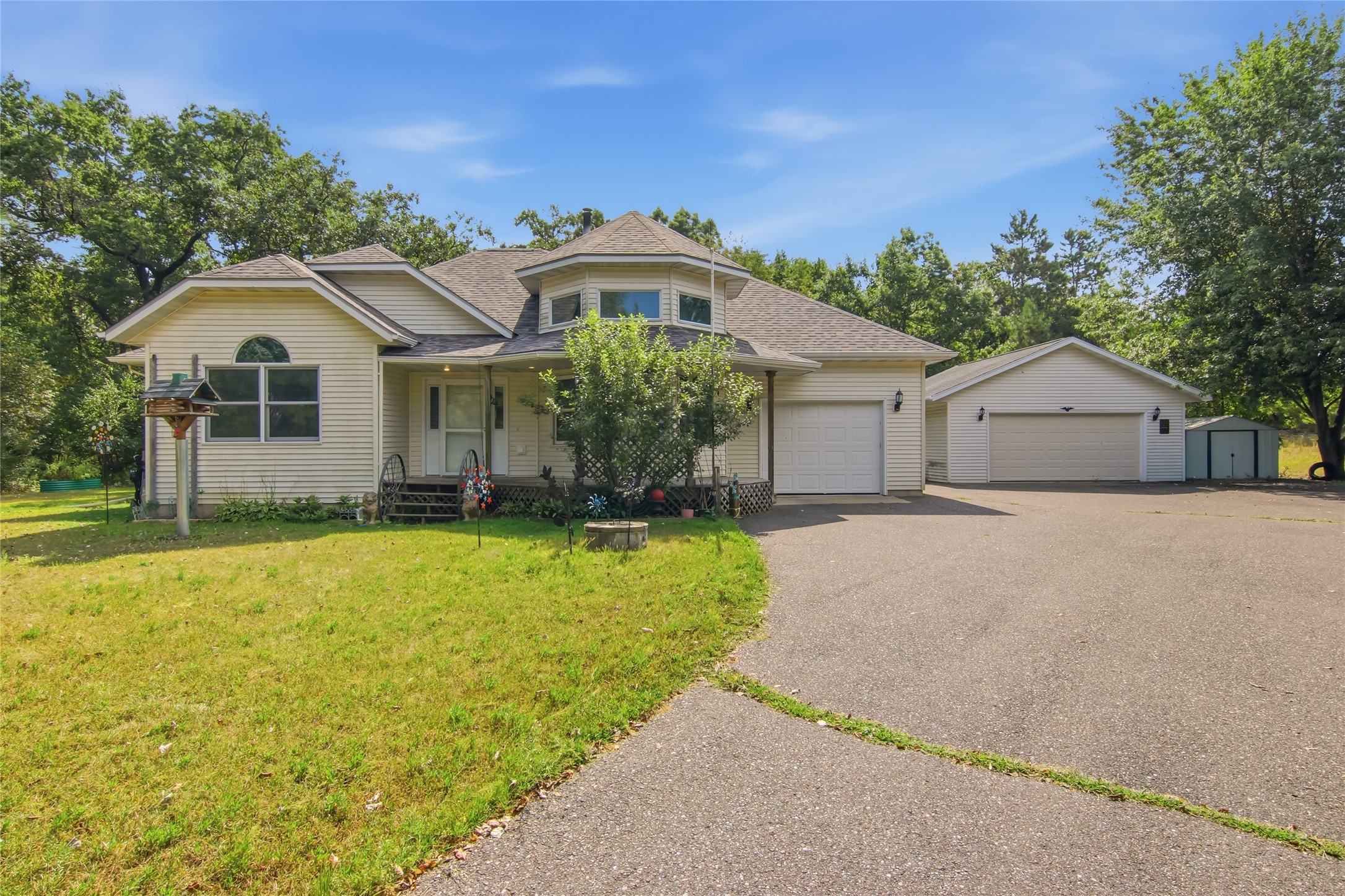 16445 E Lincoln Drive Property Photo 1