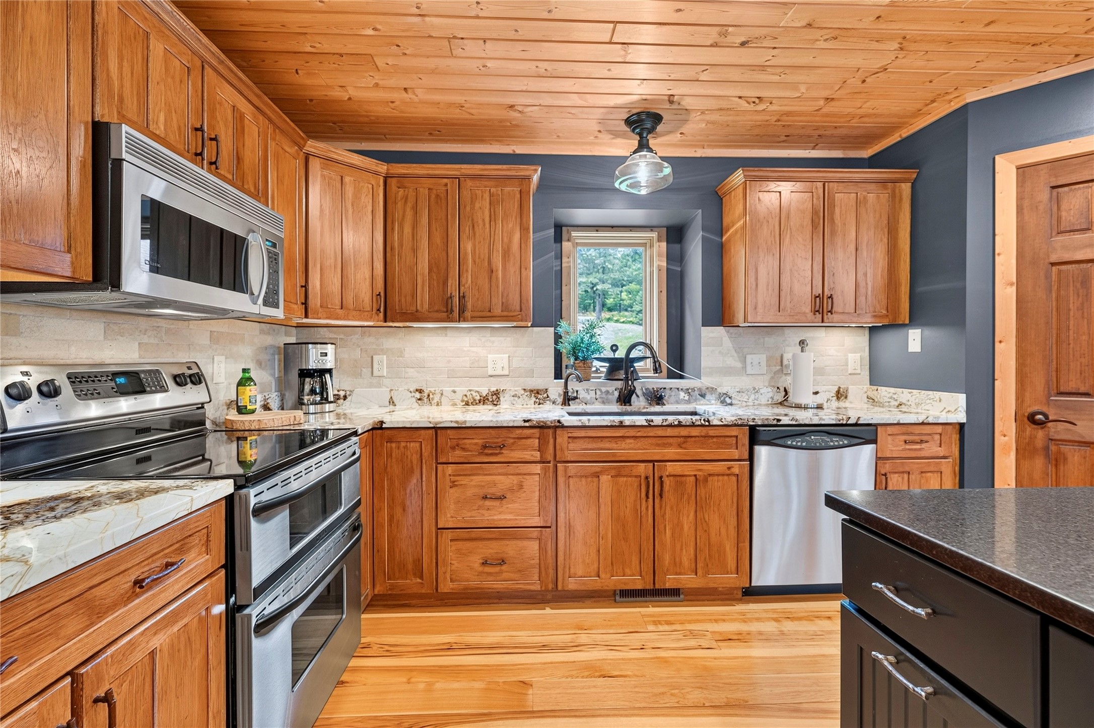 N14320 Island View Road Property Photo 19