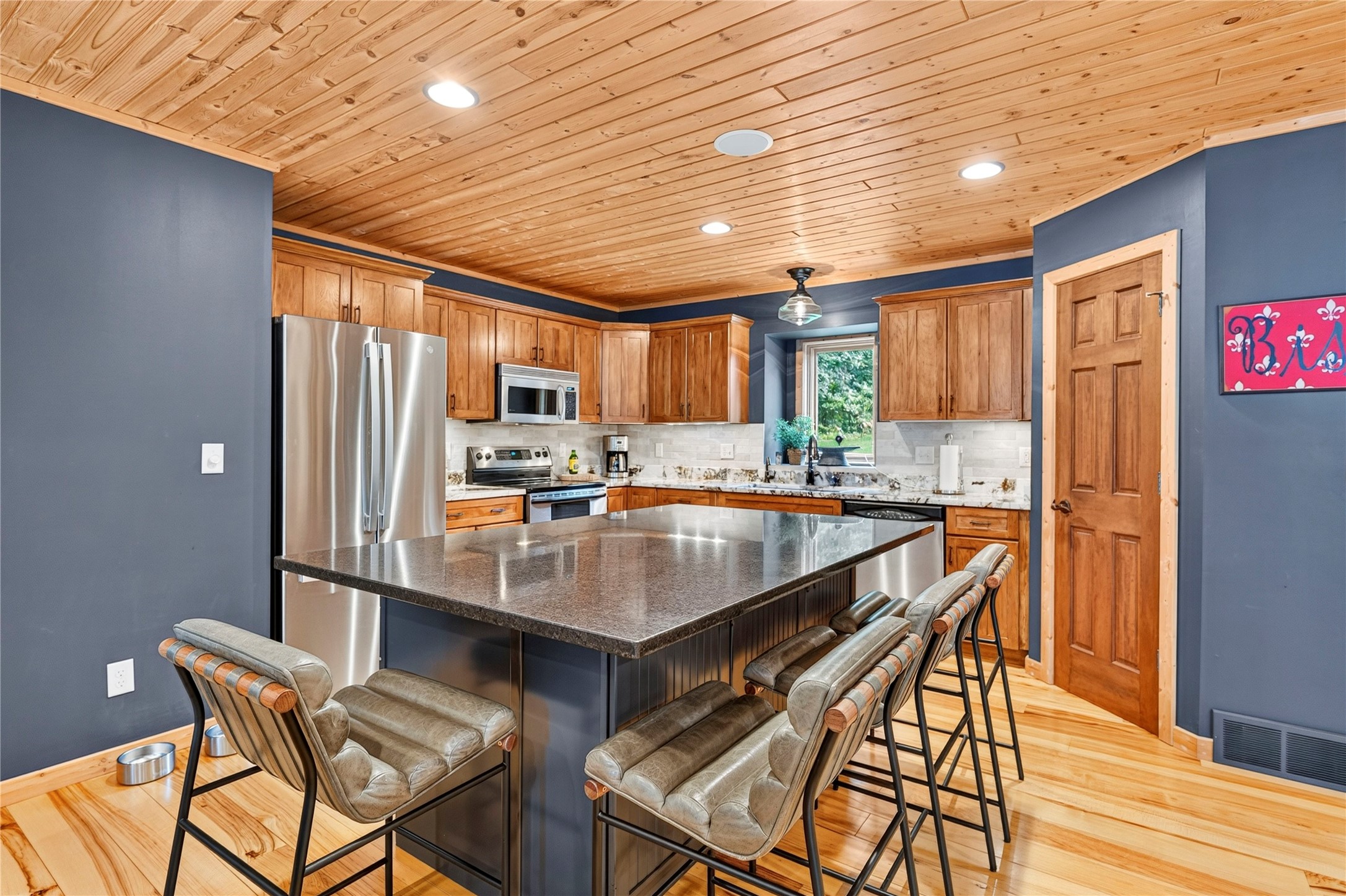 N14320 Island View Road Property Photo 32
