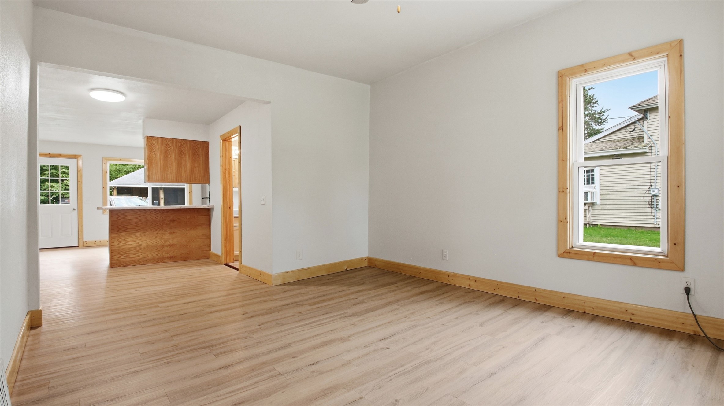 329 Washington Street Property Photo 8