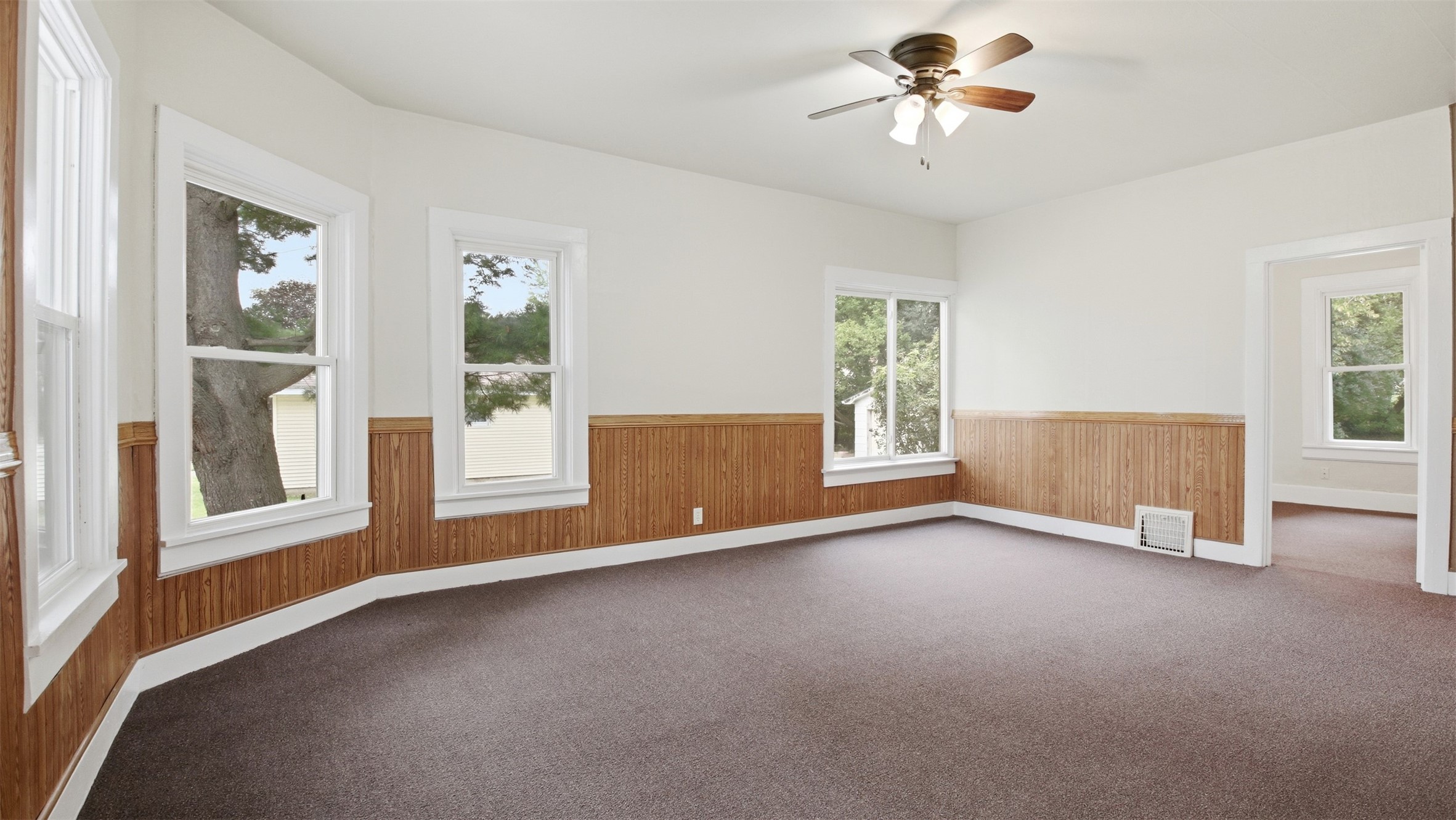 329 Washington Street Property Photo 15
