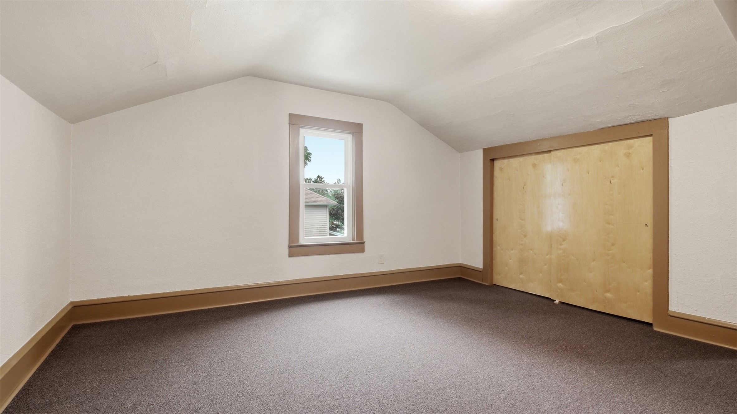 329 Washington Street Property Photo 23