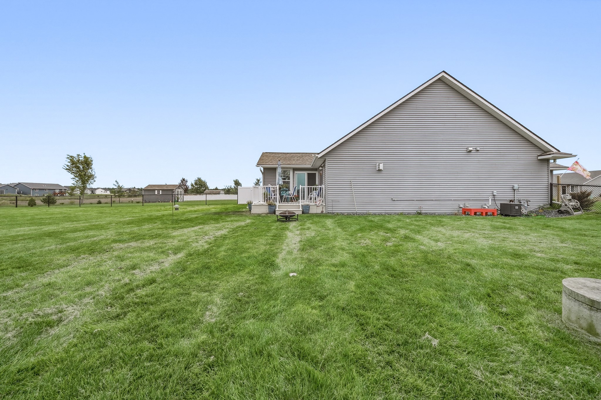 1604502 Property Photo 4