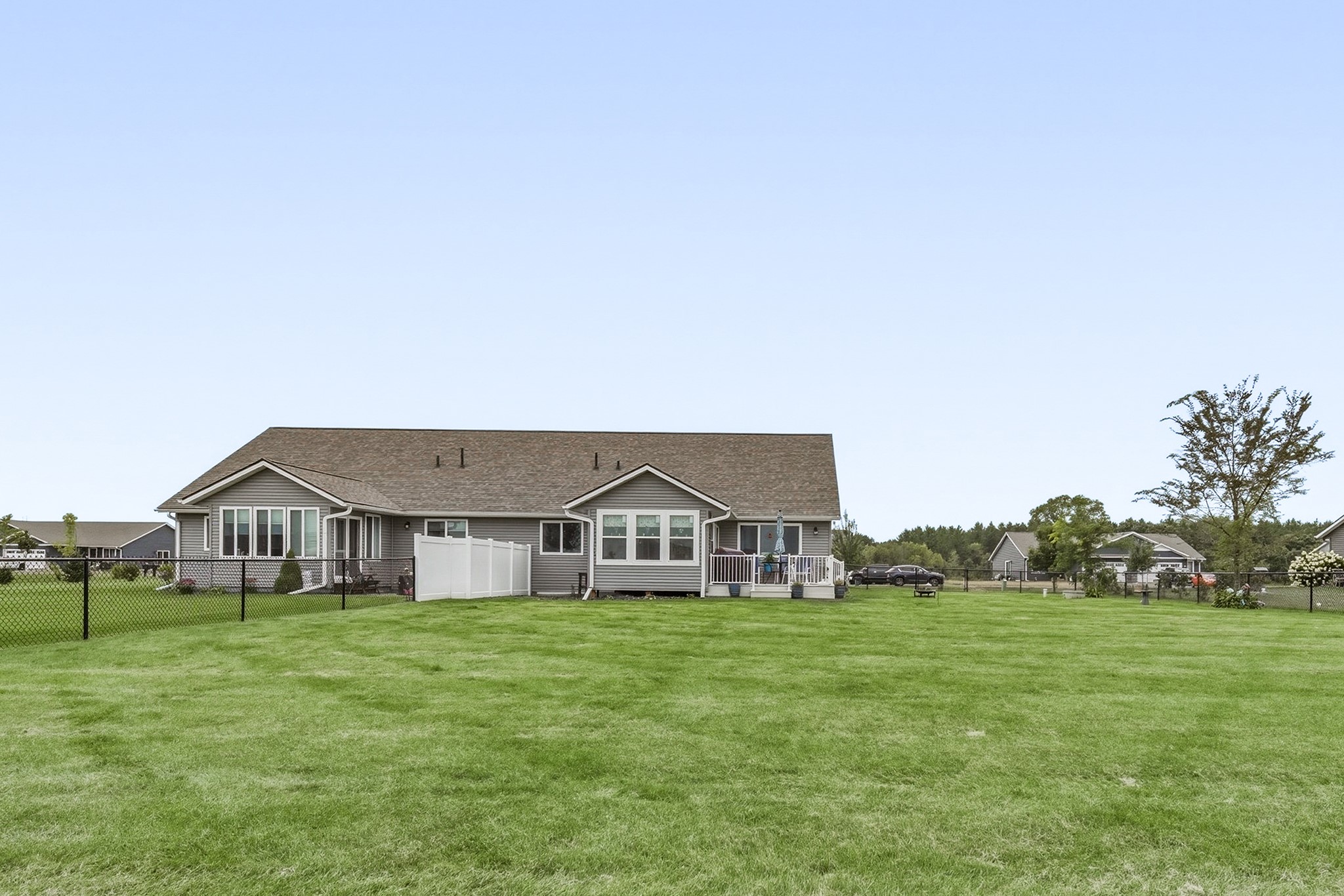 1604502 Property Photo 6