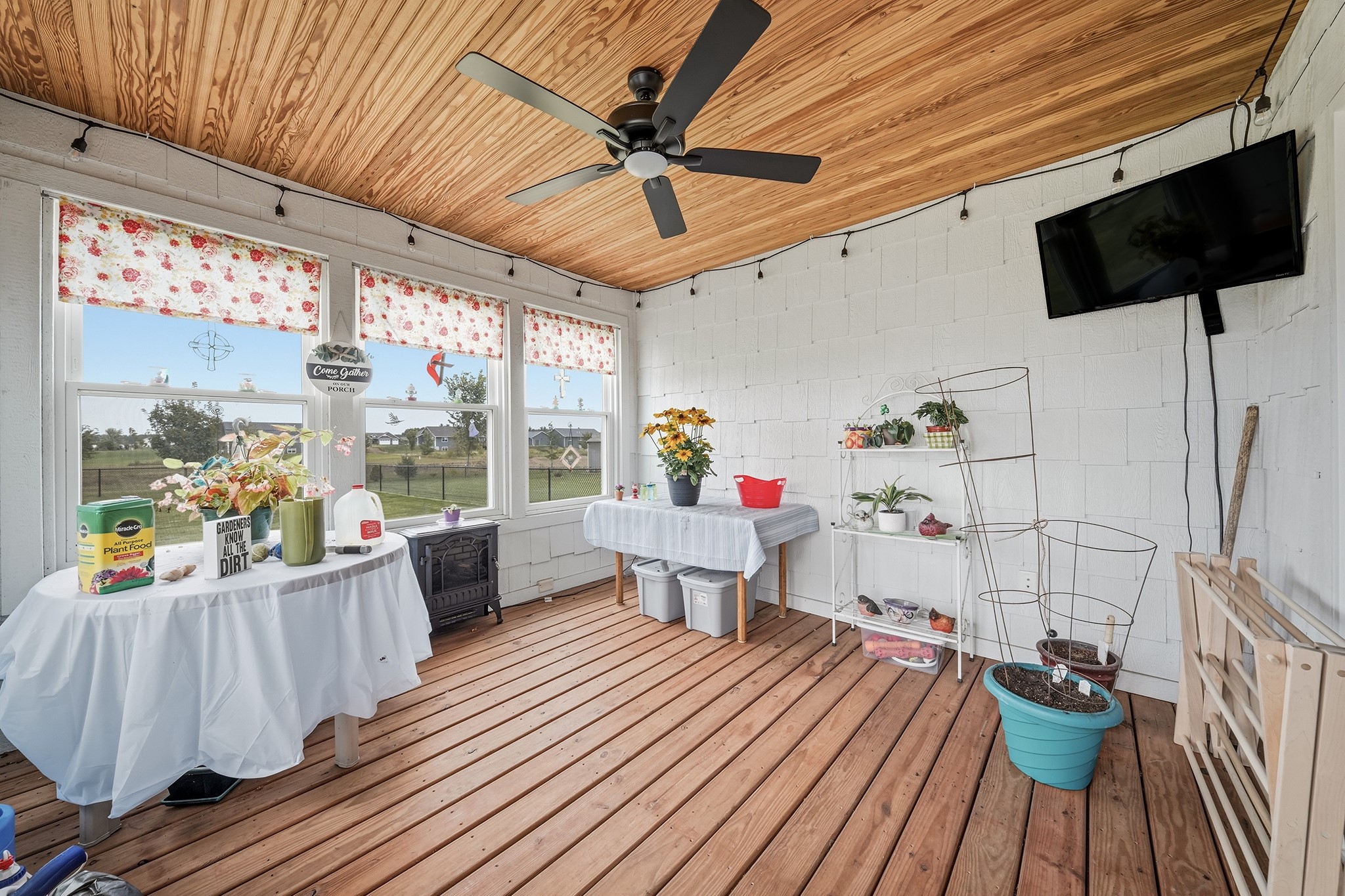 1604502 Property Photo 11