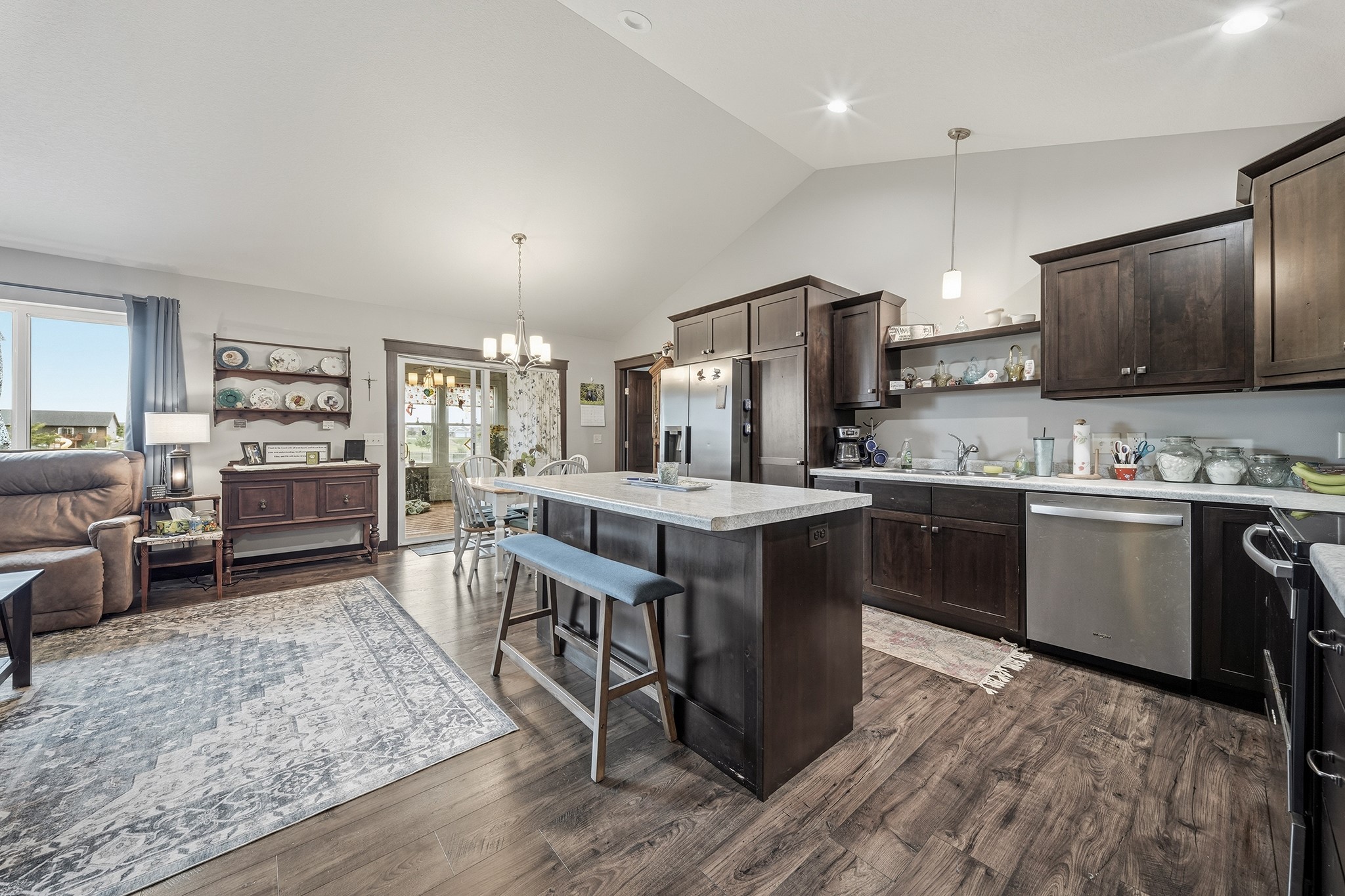 1604502 Property Photo 17