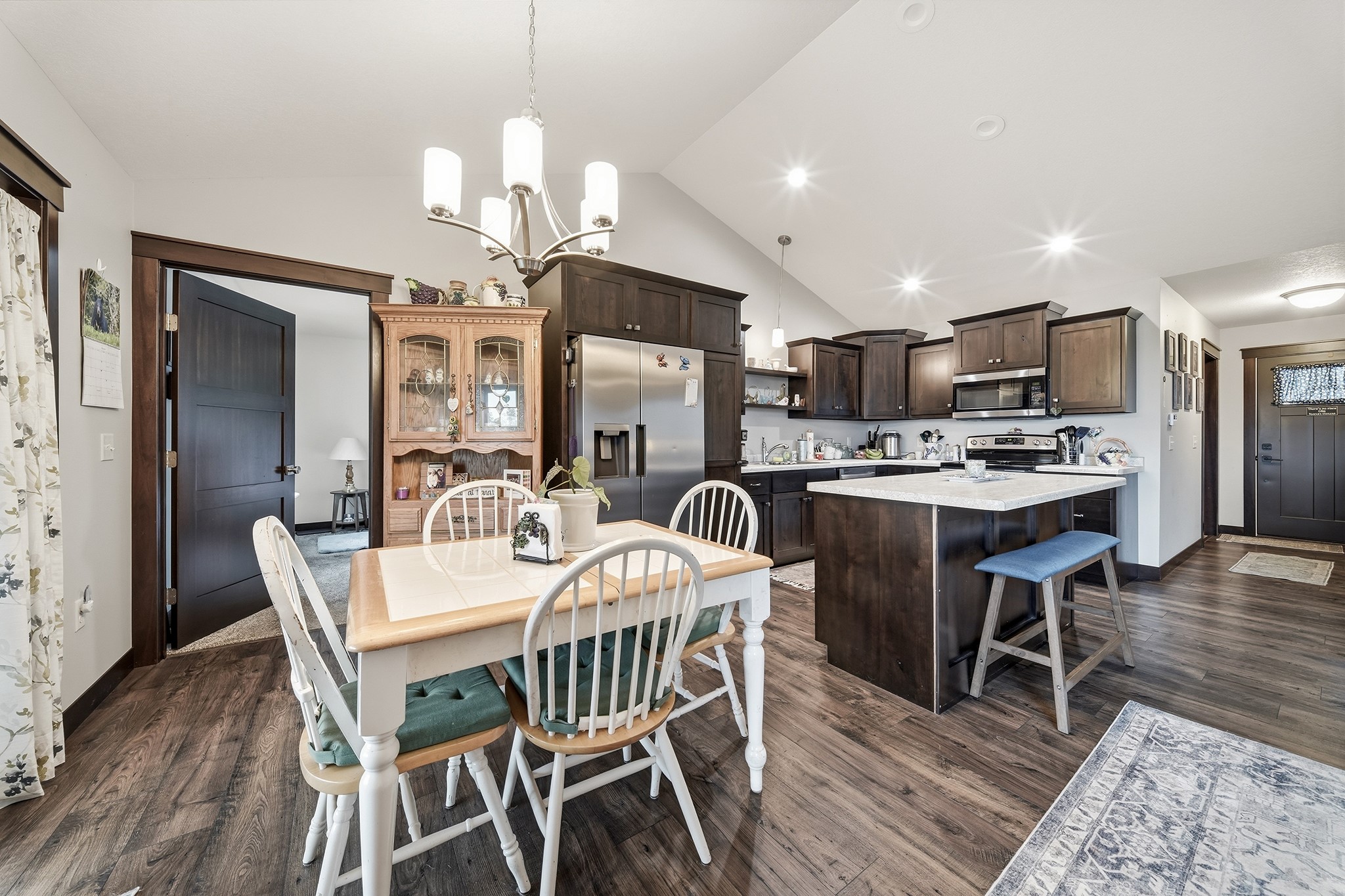 1604502 Property Photo 18