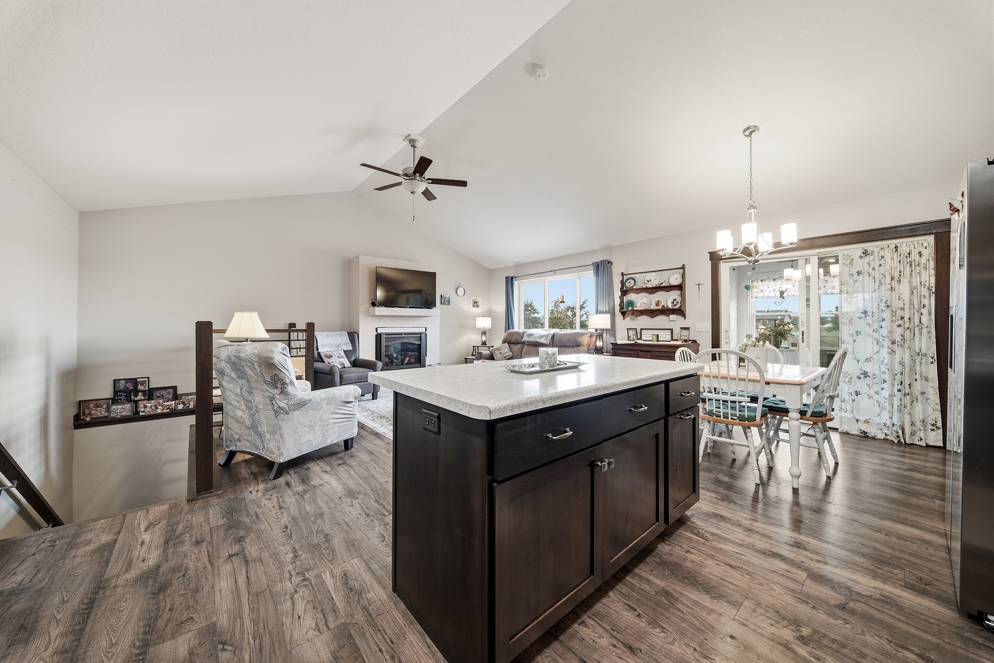 1604502 Property Photo 20
