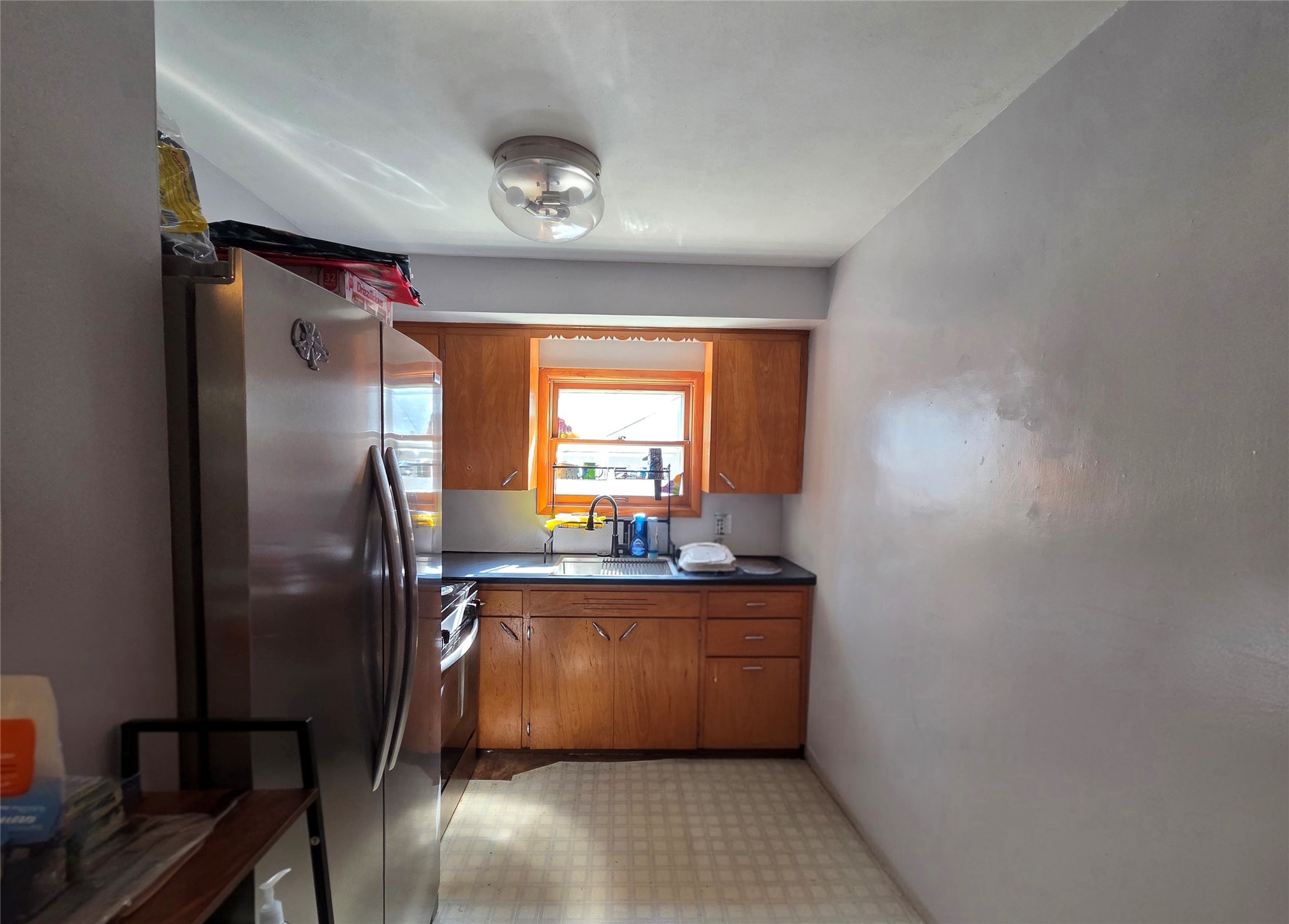 428 E School Street Property Photo 11