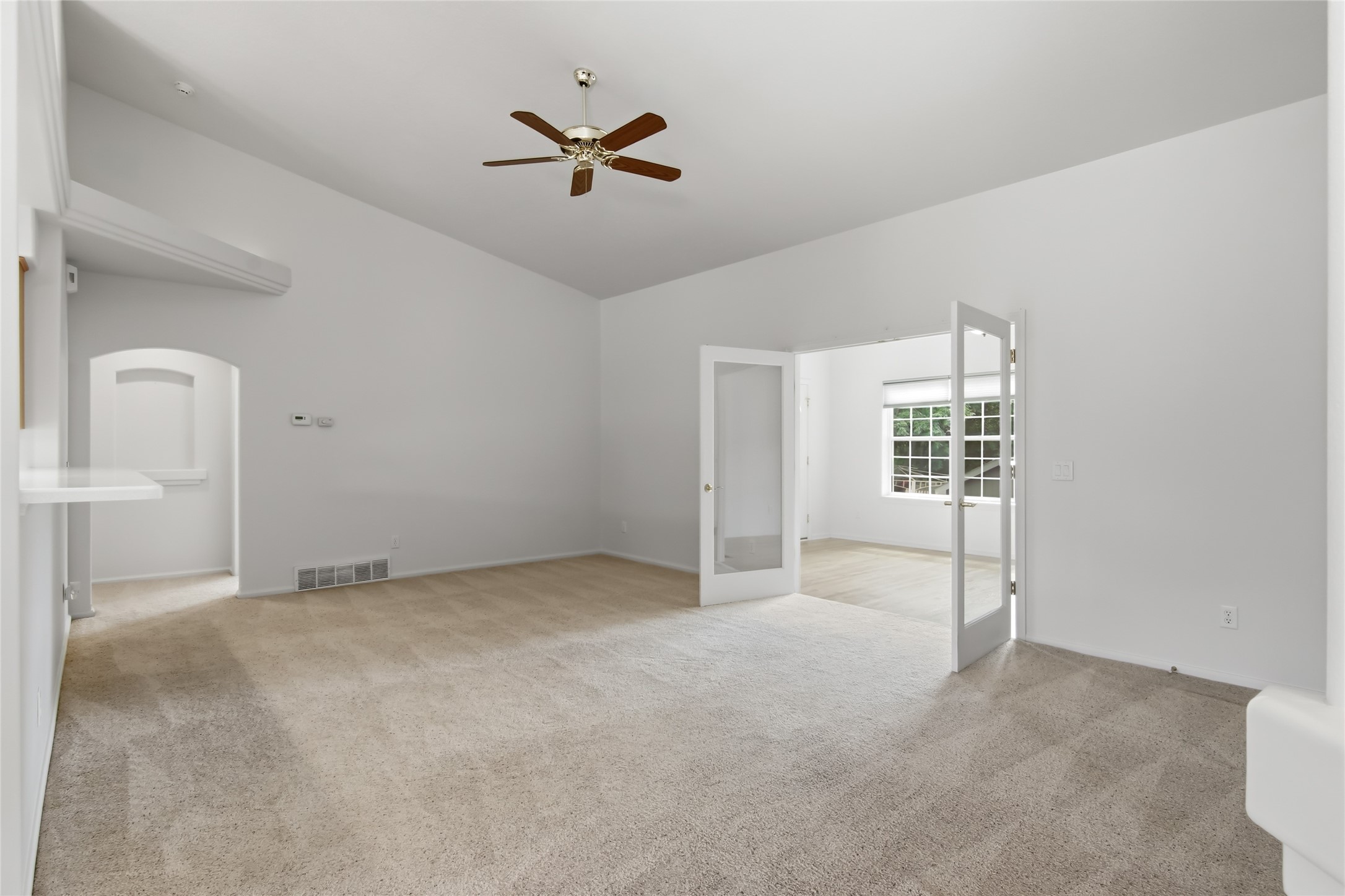 1807 Pine Park Drive Property Photo 4