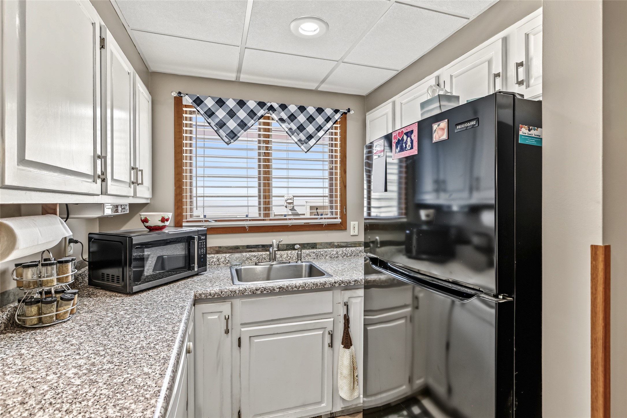 2737 Morningside Drive Property Photo 4
