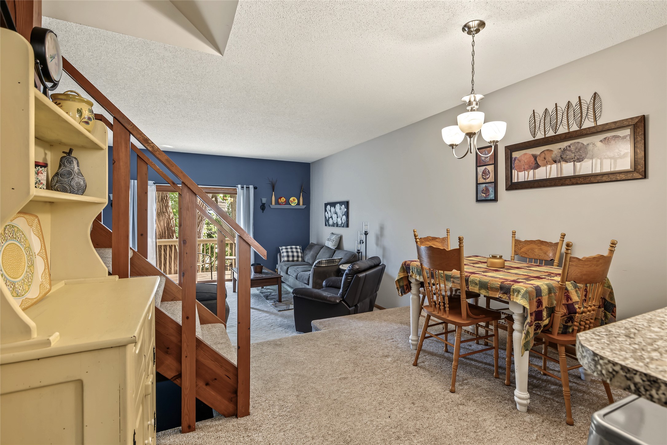 2737 Morningside Drive Property Photo 6