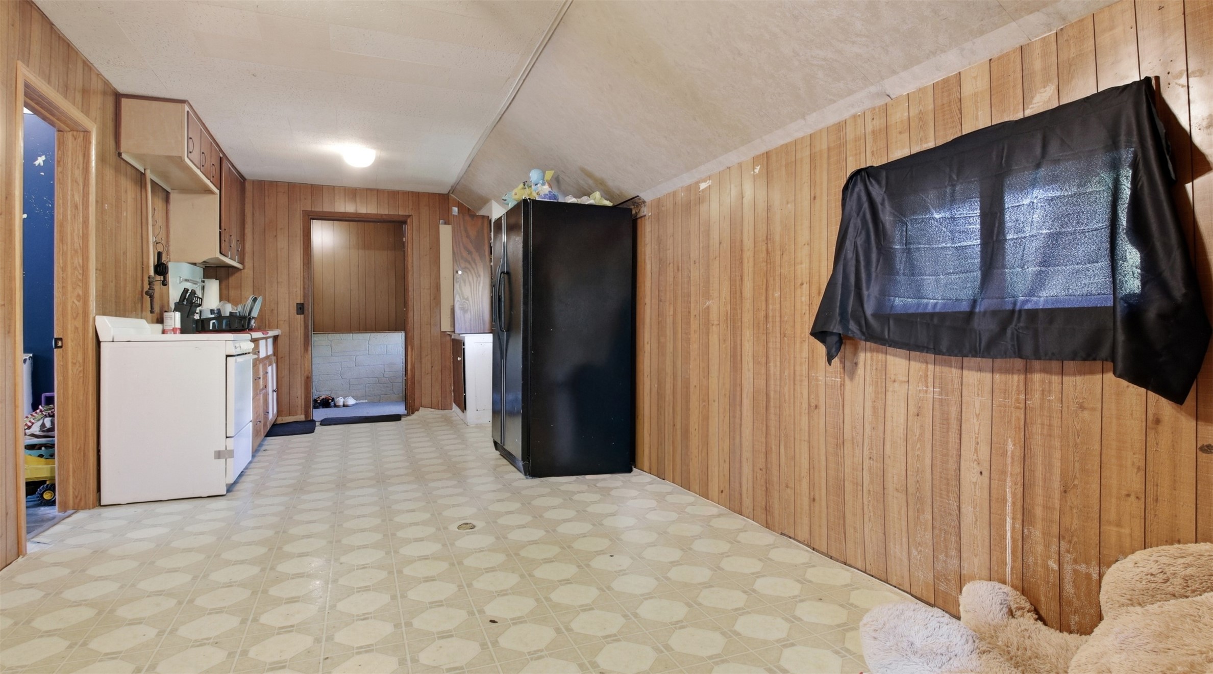 905 Lewis Avenue 1 & 2 Property Photo 26