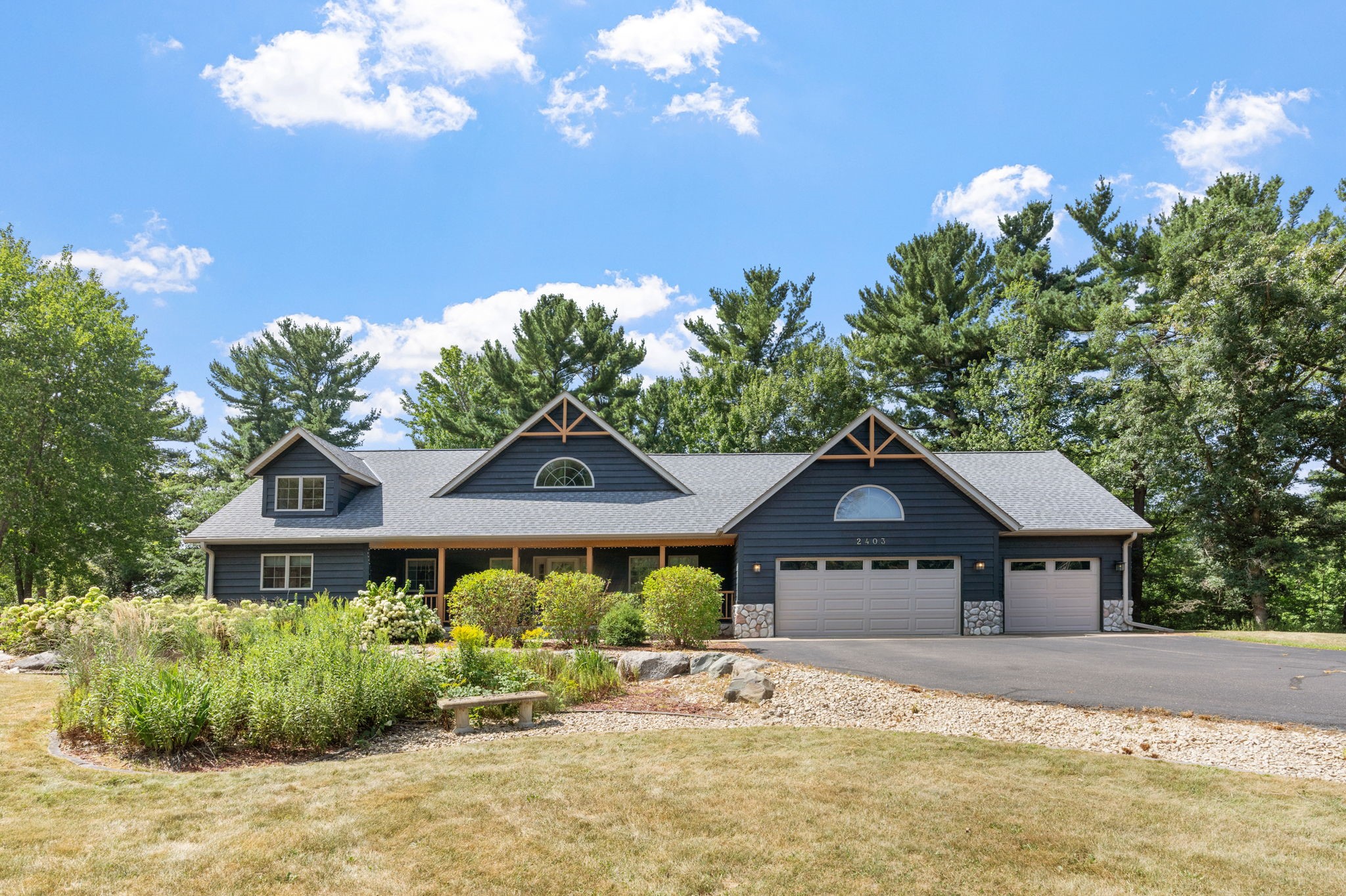 2403 Eagle Ridge Drive Property Photo 1