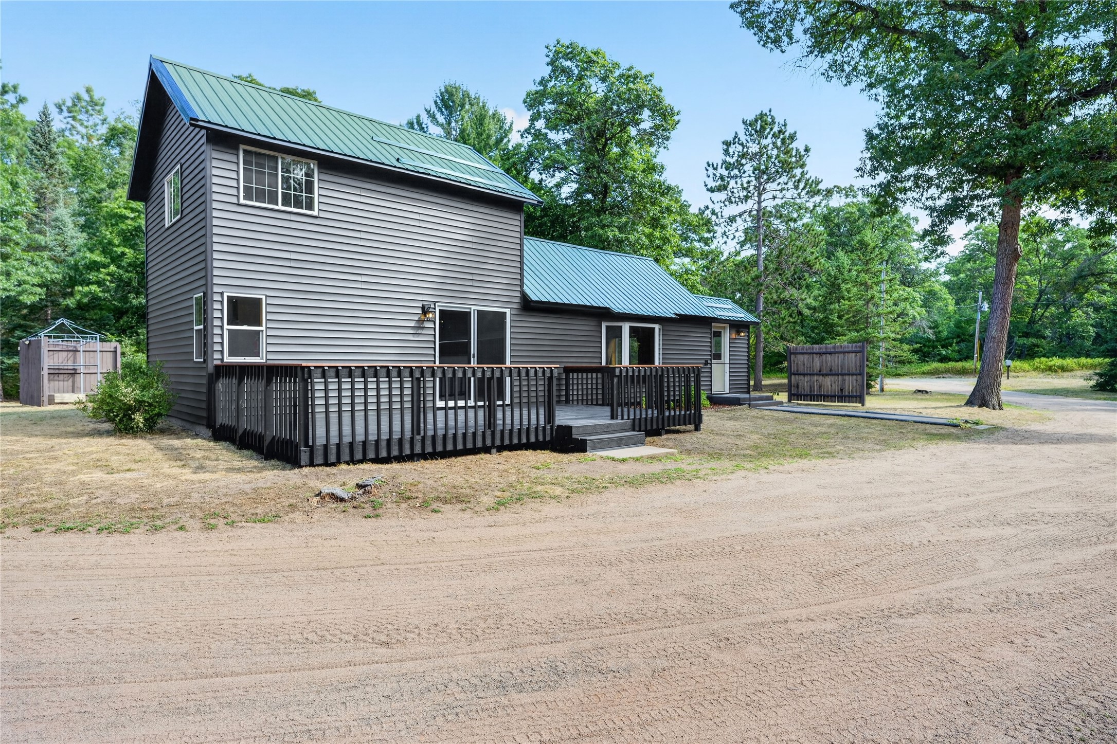 N13163 Gilmore Drive Property Photo 4
