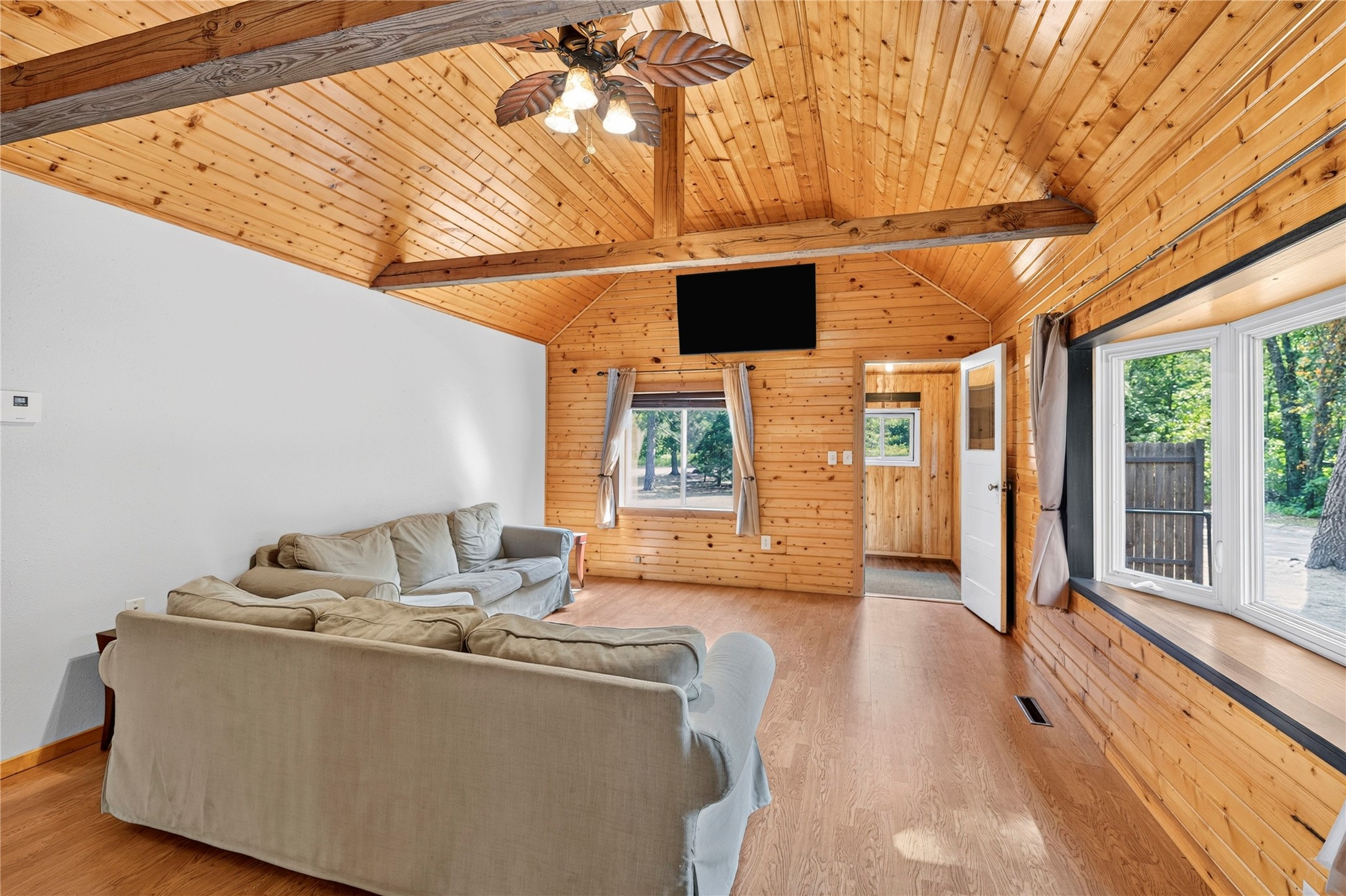 N13163 Gilmore Drive Property Photo 10
