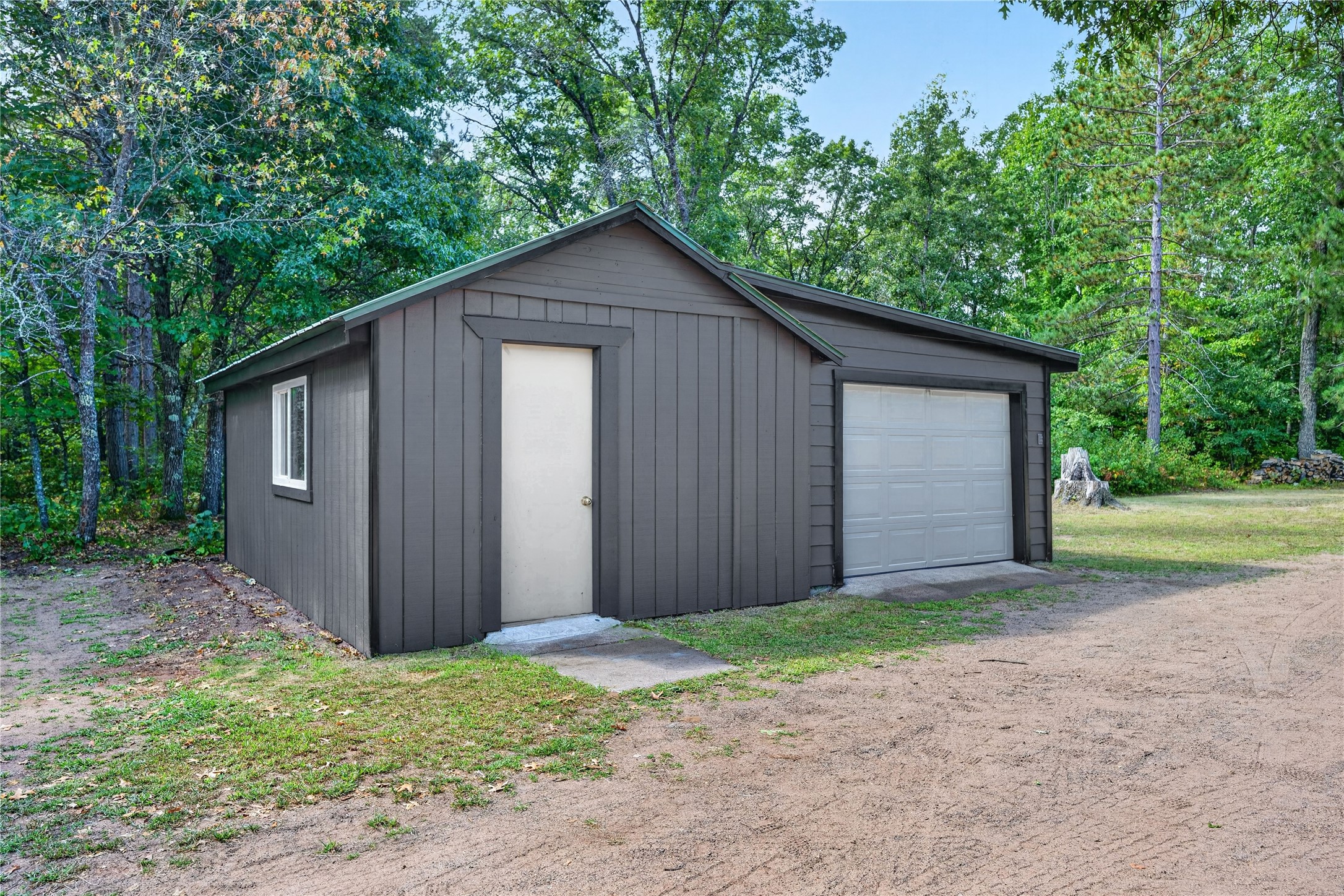 N13163 Gilmore Drive Property Photo 43