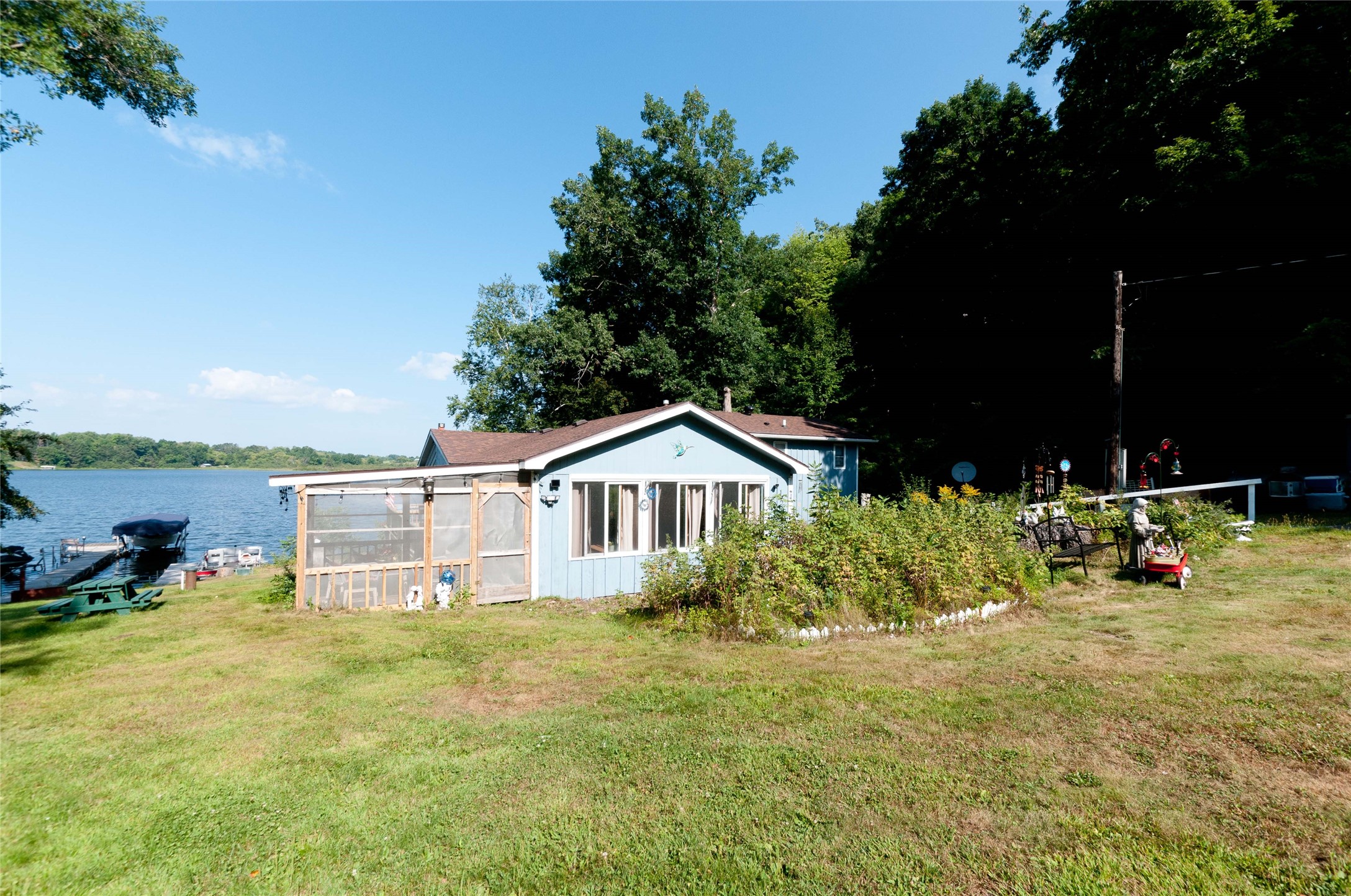 1568 2 1/2 Street Property Photo 4