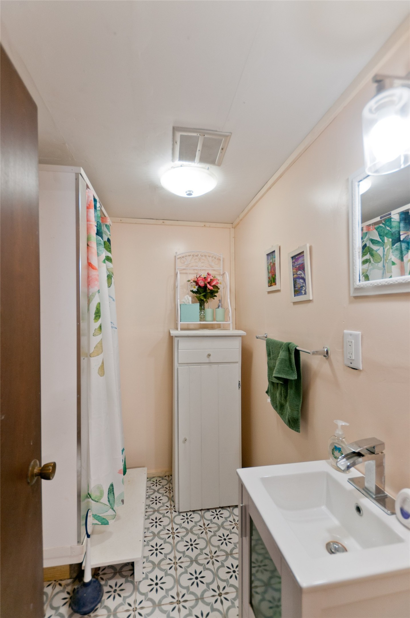 1568 2 1/2 Street Property Photo 34