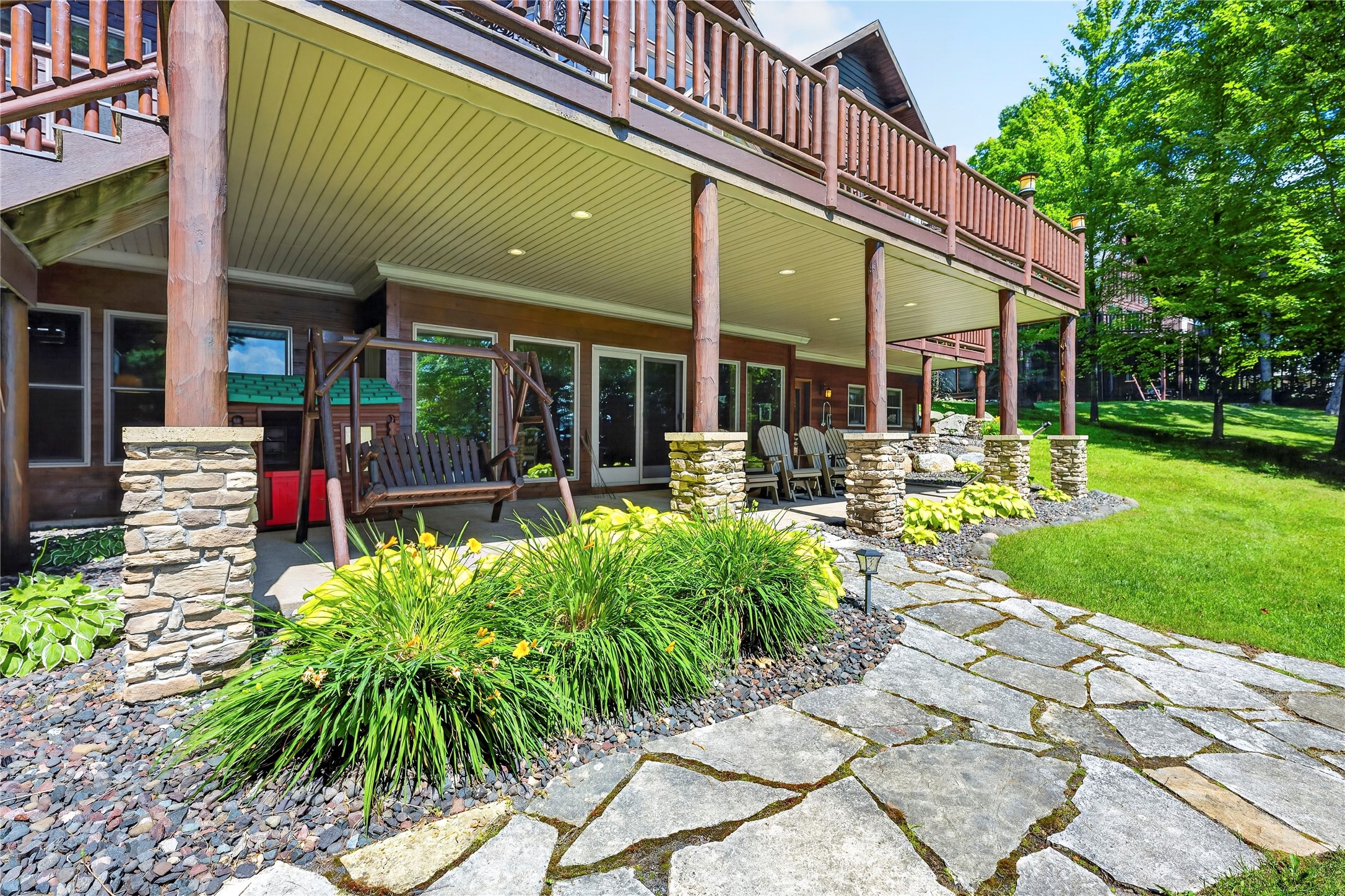 10896 N Linden Road Property Photo 11
