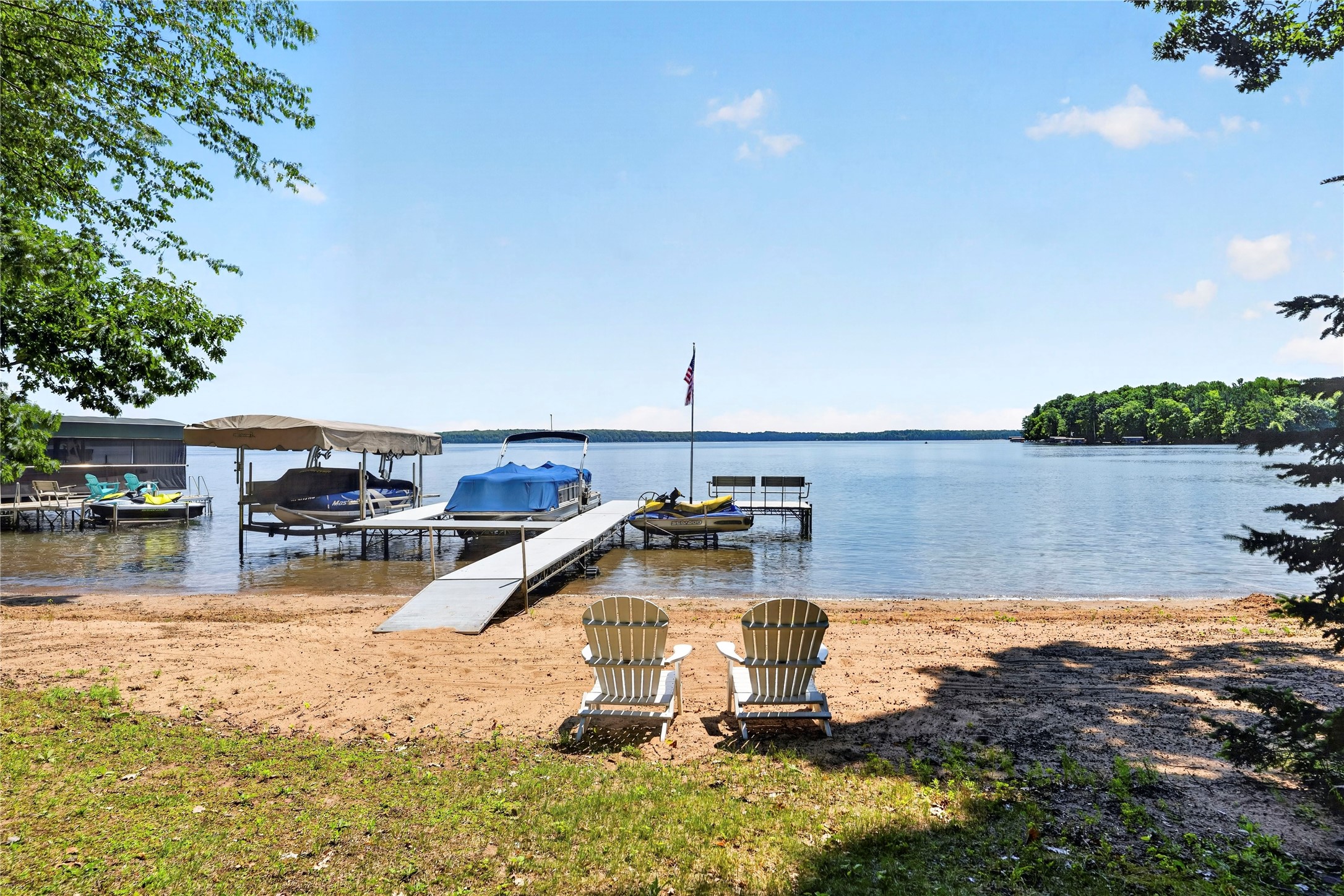 10896 N Linden Road Property Photo 15